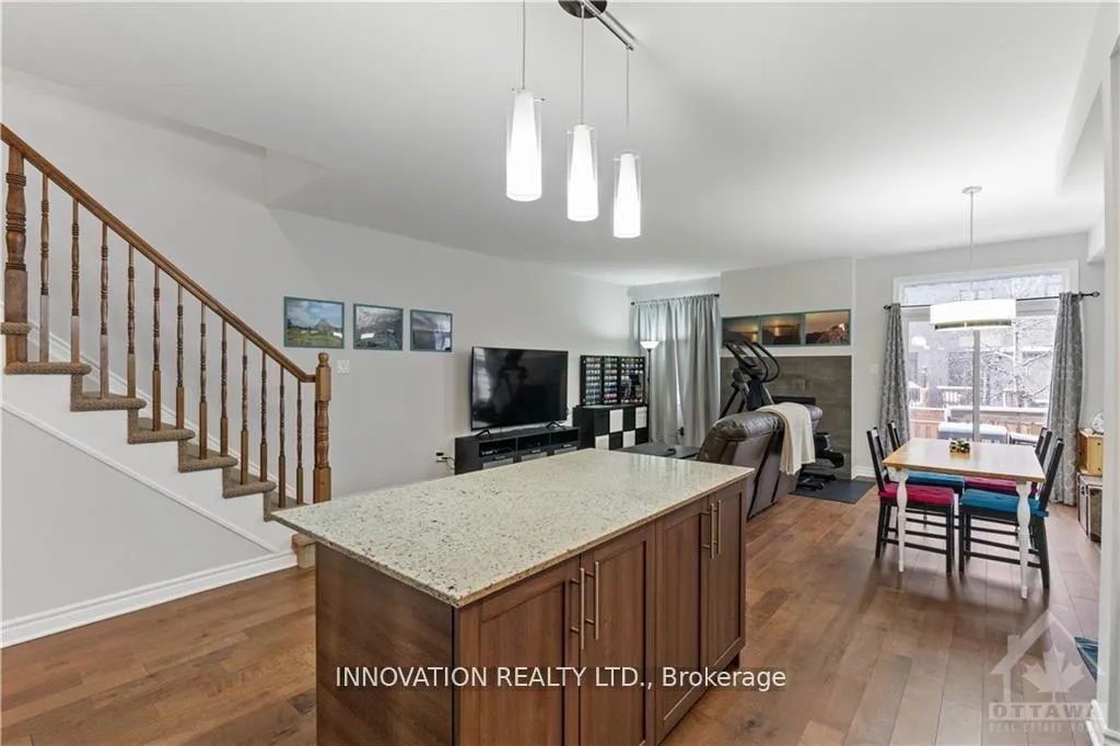 Photo 5 of 254 Munro Street, Carleton Place — HOMEH