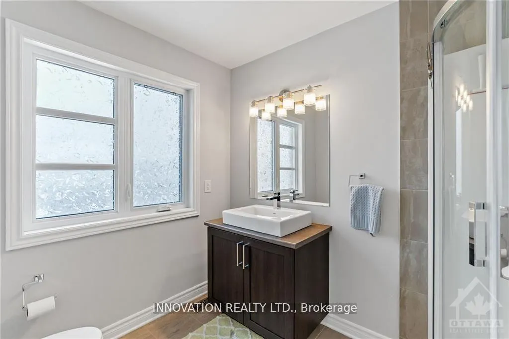 Photo 11 of 254 Munro Street, Carleton Place — HOMEH