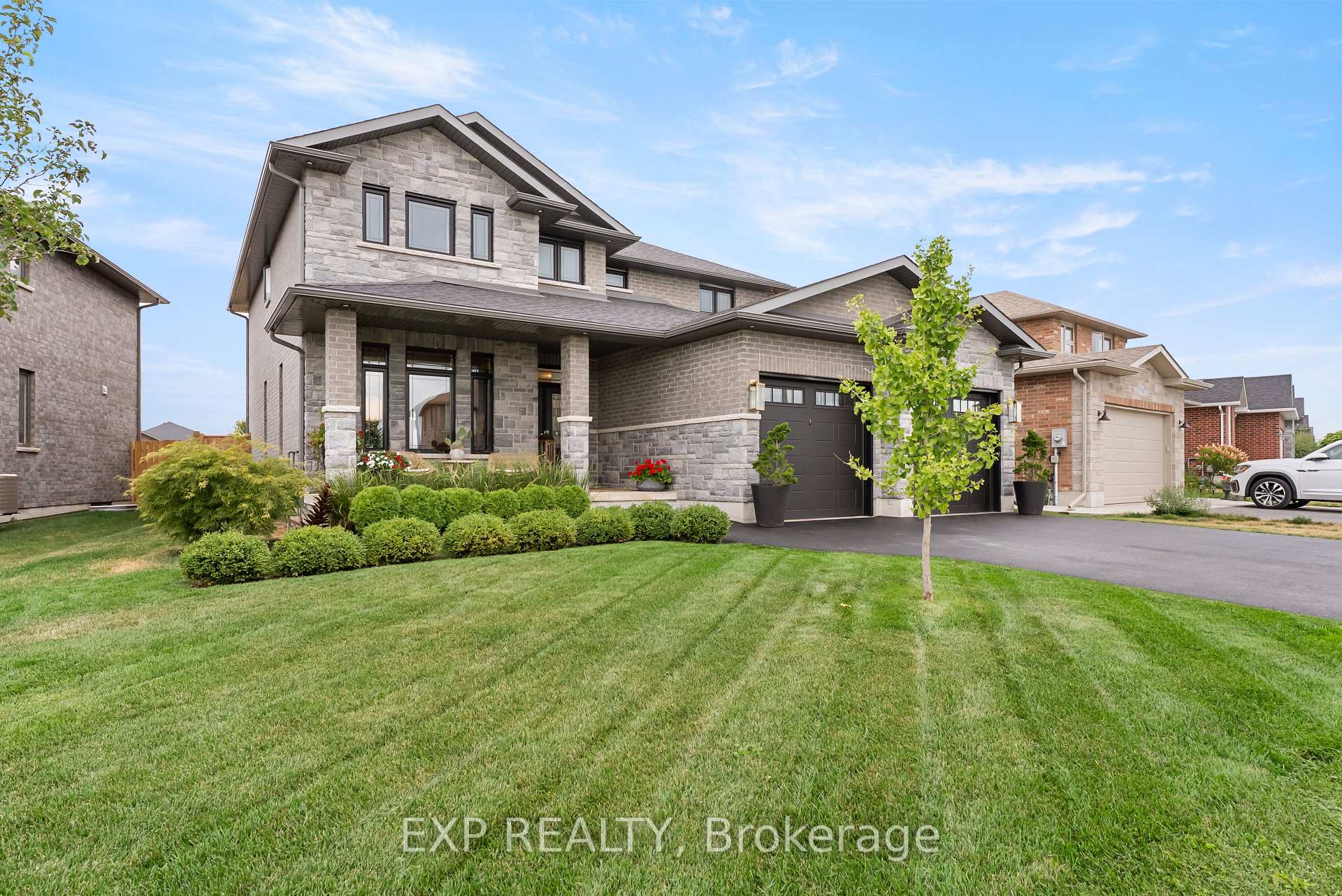 Photo 3 of 76 Essex Drive, Belleville, Thurlow Ward — HOMEH