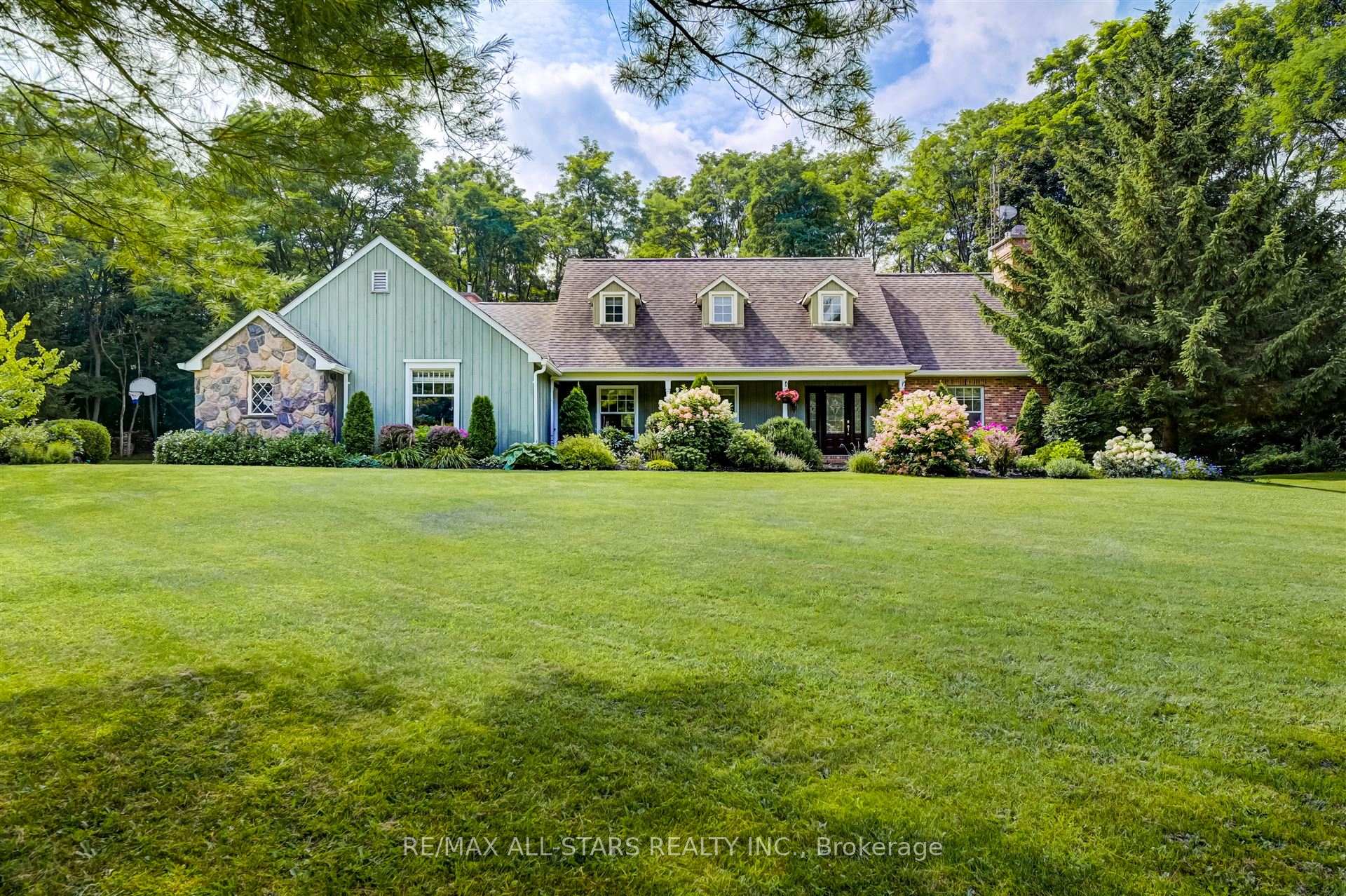 Photo 2 of 22 Bristol Sands Crescent, Uxbridge, Rural Uxbridge — HOMEH