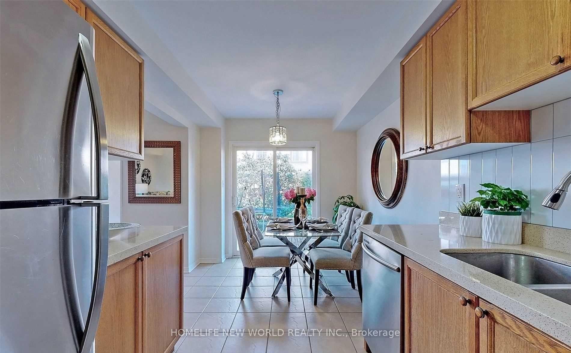 Photo 9 of 56 Collis Drive, Aurora, Bayview Northeast — HOMEH