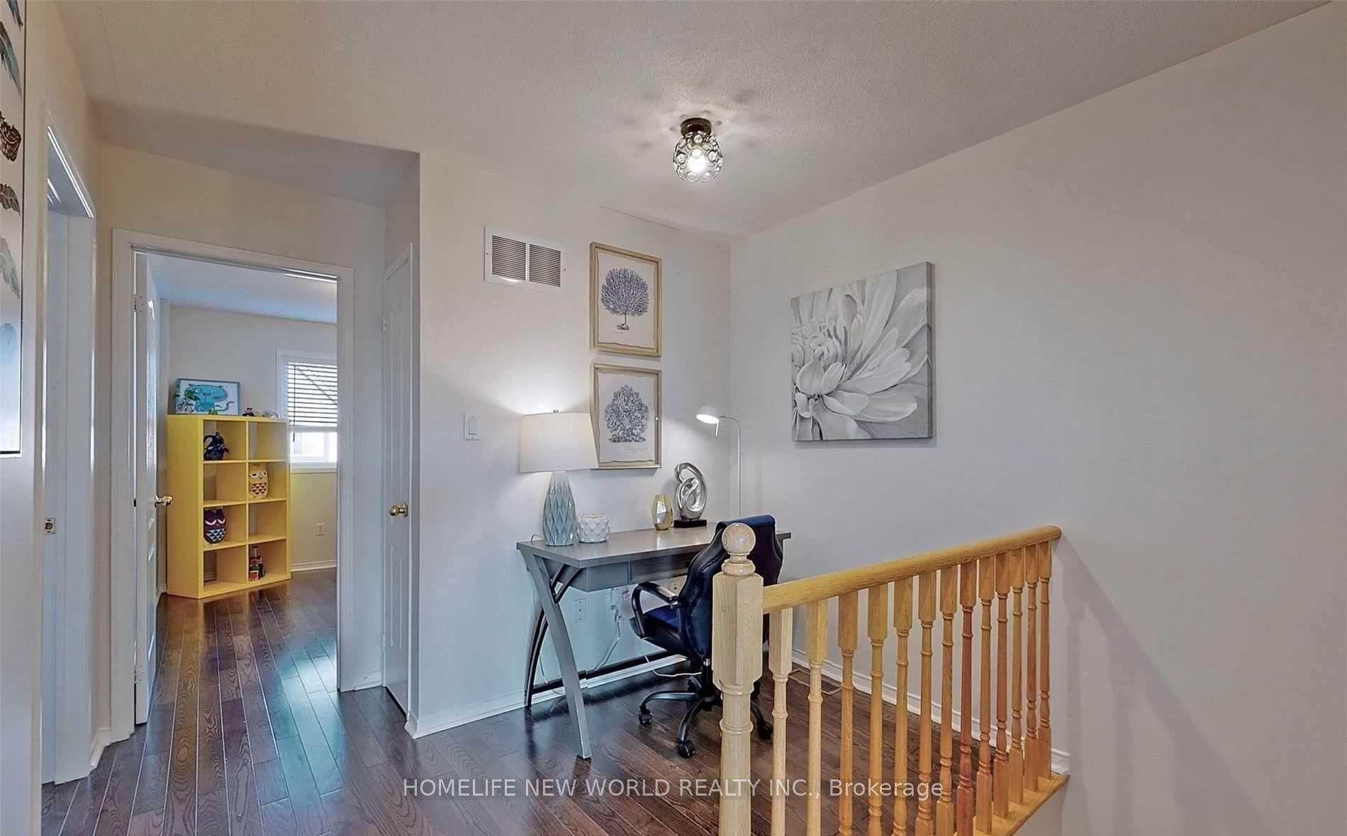 Photo 5 of 56 Collis Drive, Aurora, Bayview Northeast — HOMEH