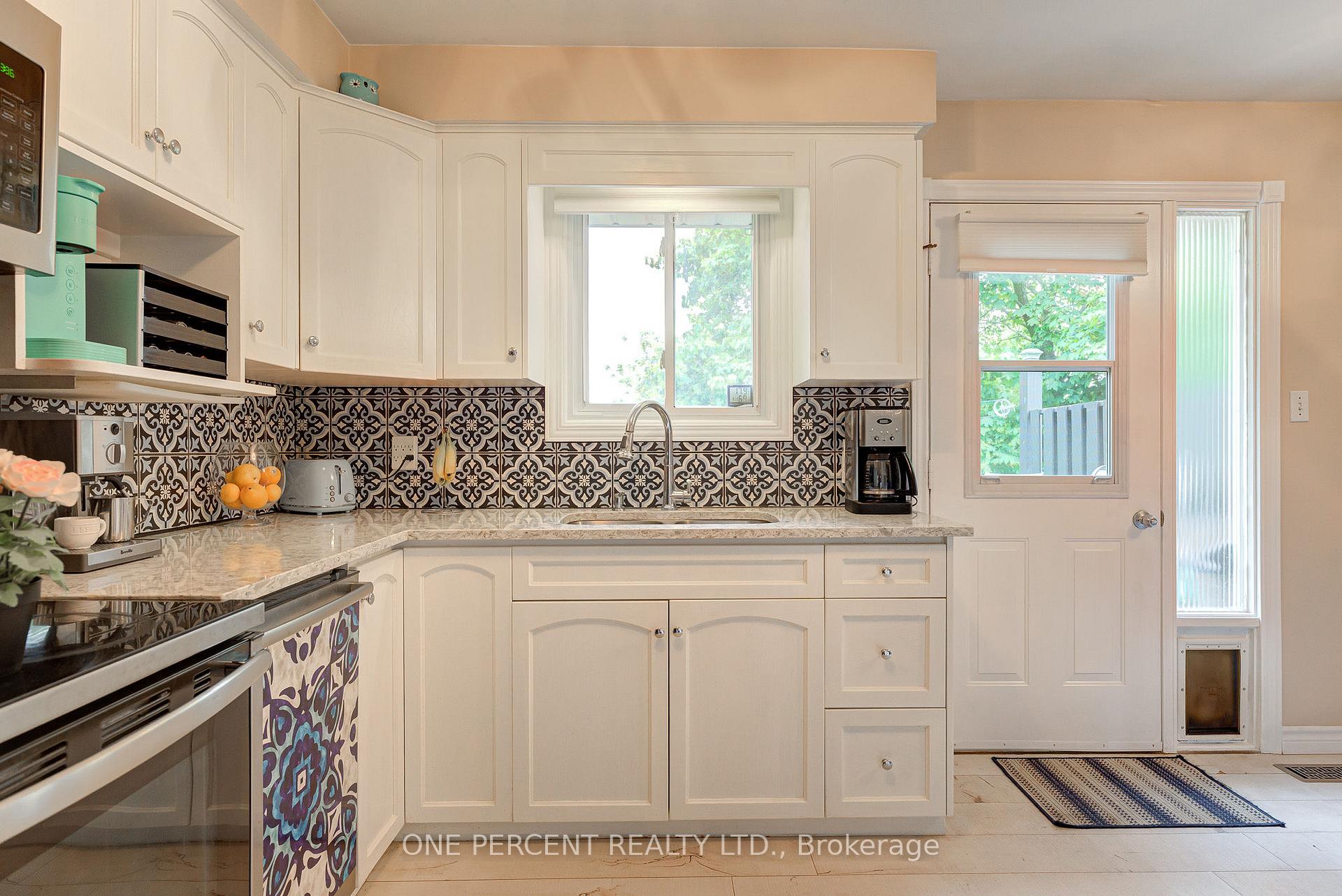 Photo 14 of 664 Highpoint Avenue, Waterloo — HOMEH