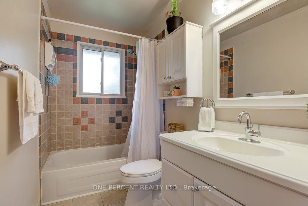 Photo 24 of 664 Highpoint Avenue, Waterloo — HOMEH