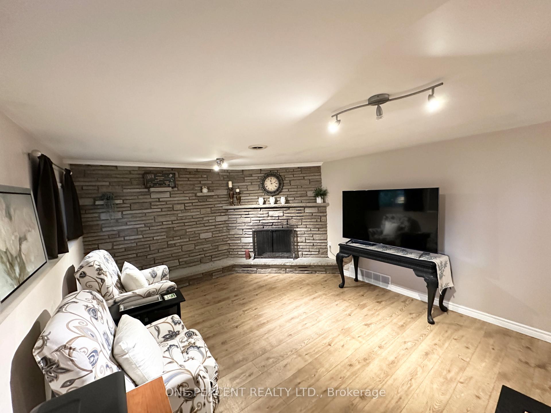 Photo 27 of 664 Highpoint Avenue, Waterloo — HOMEH