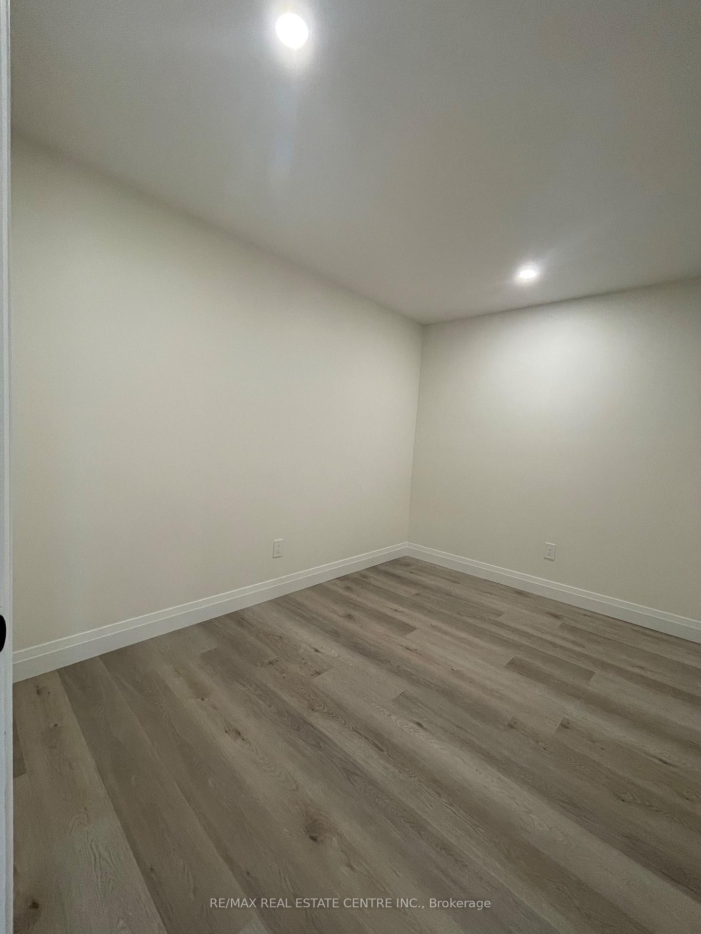 Photo 15 of Unit 2, 63 Warren Trail, Welland, Lincoln/Crowland — HOMEH