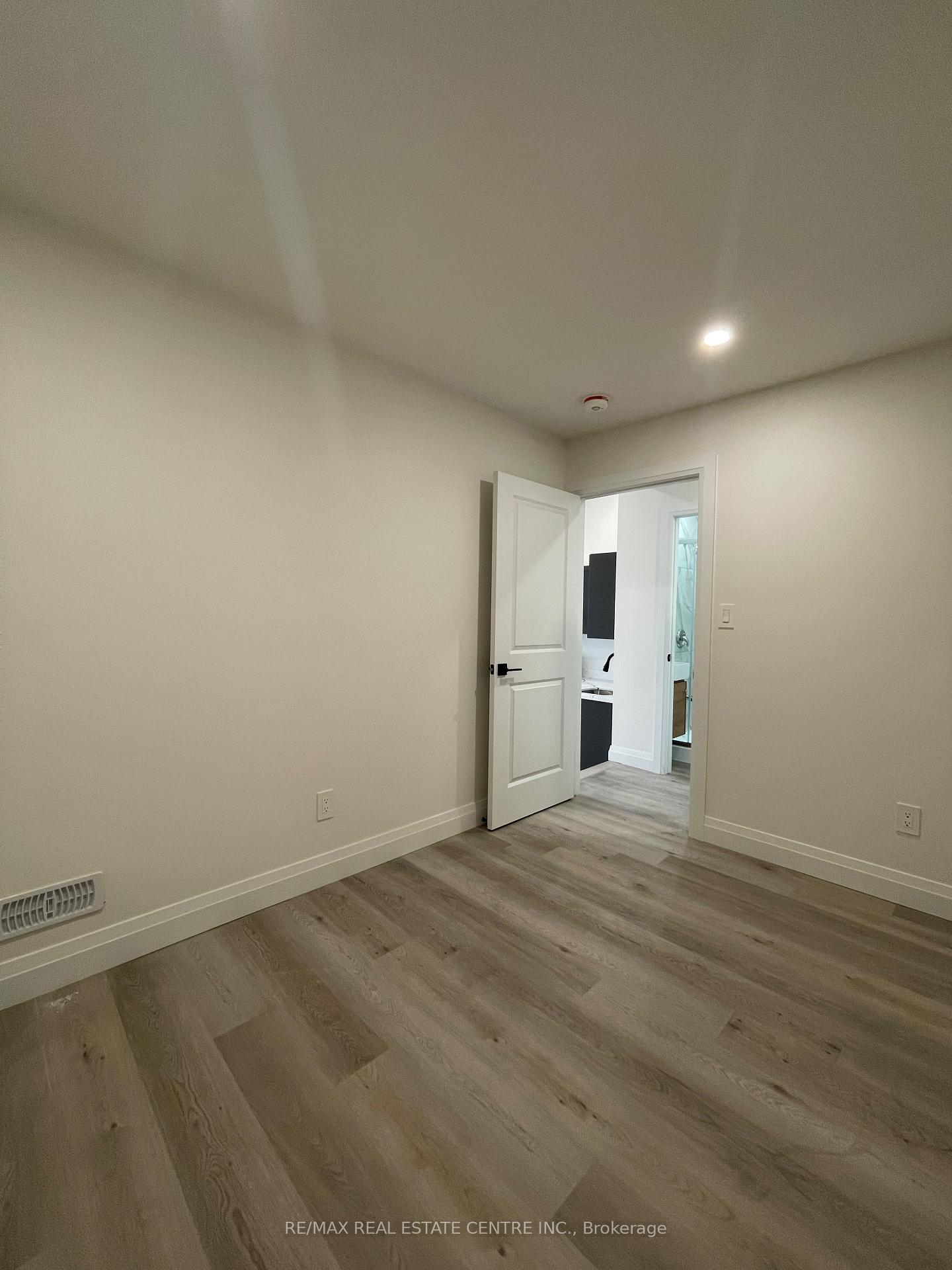 Photo 16 of Unit 2, 63 Warren Trail, Welland, Lincoln/Crowland — HOMEH