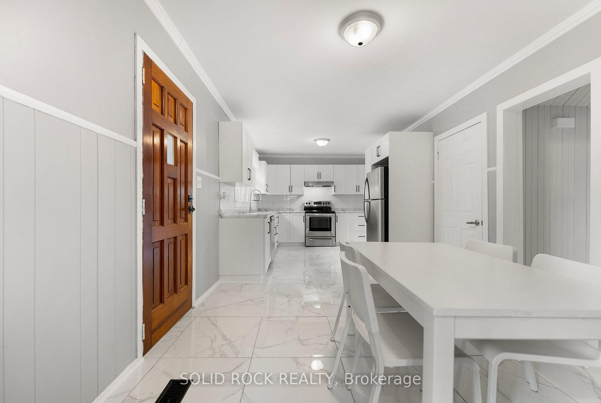 Photo 9 of 60 Hugh Street S, Arnprior — HOMEH