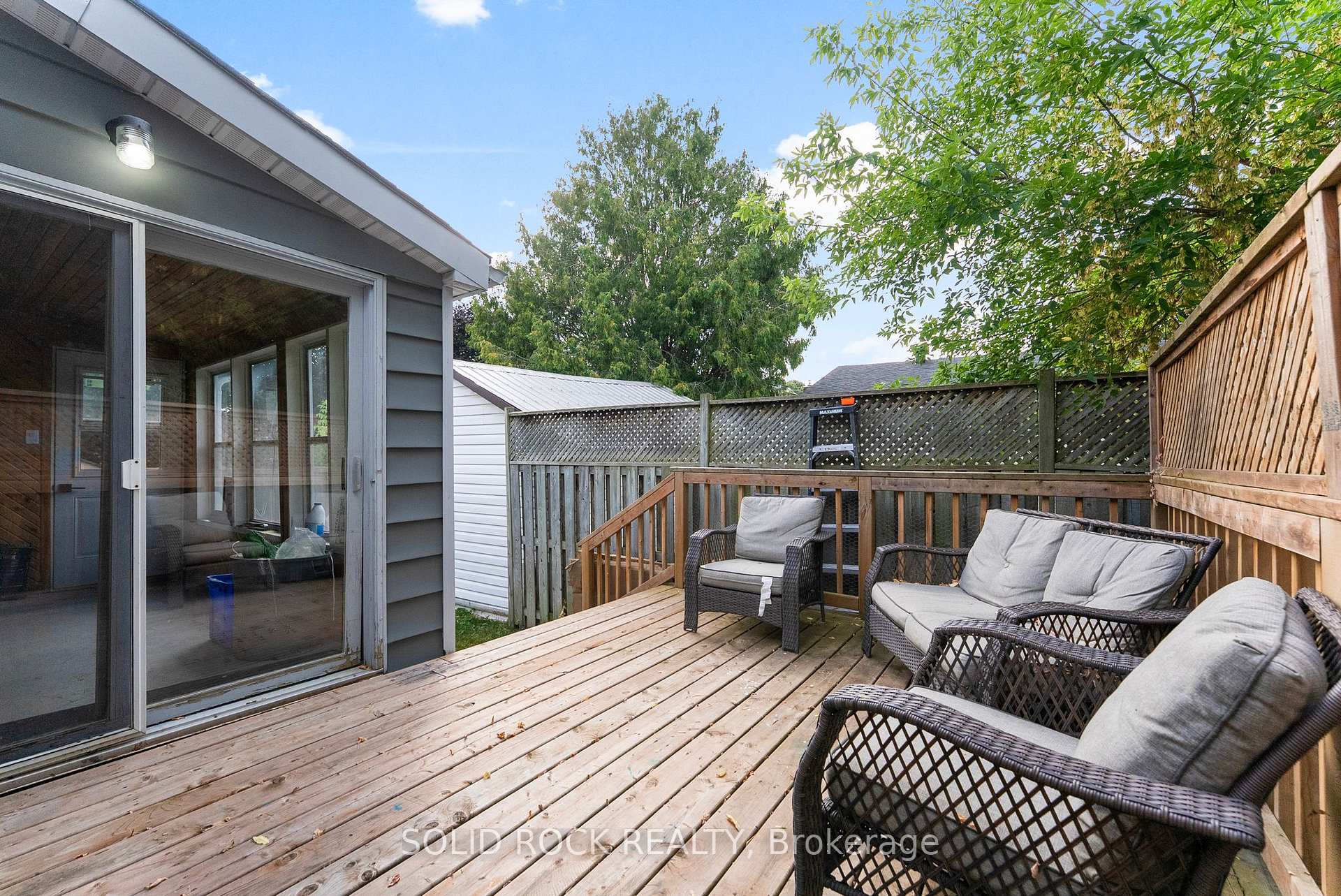 Photo 22 of 60 Hugh Street S, Arnprior — HOMEH