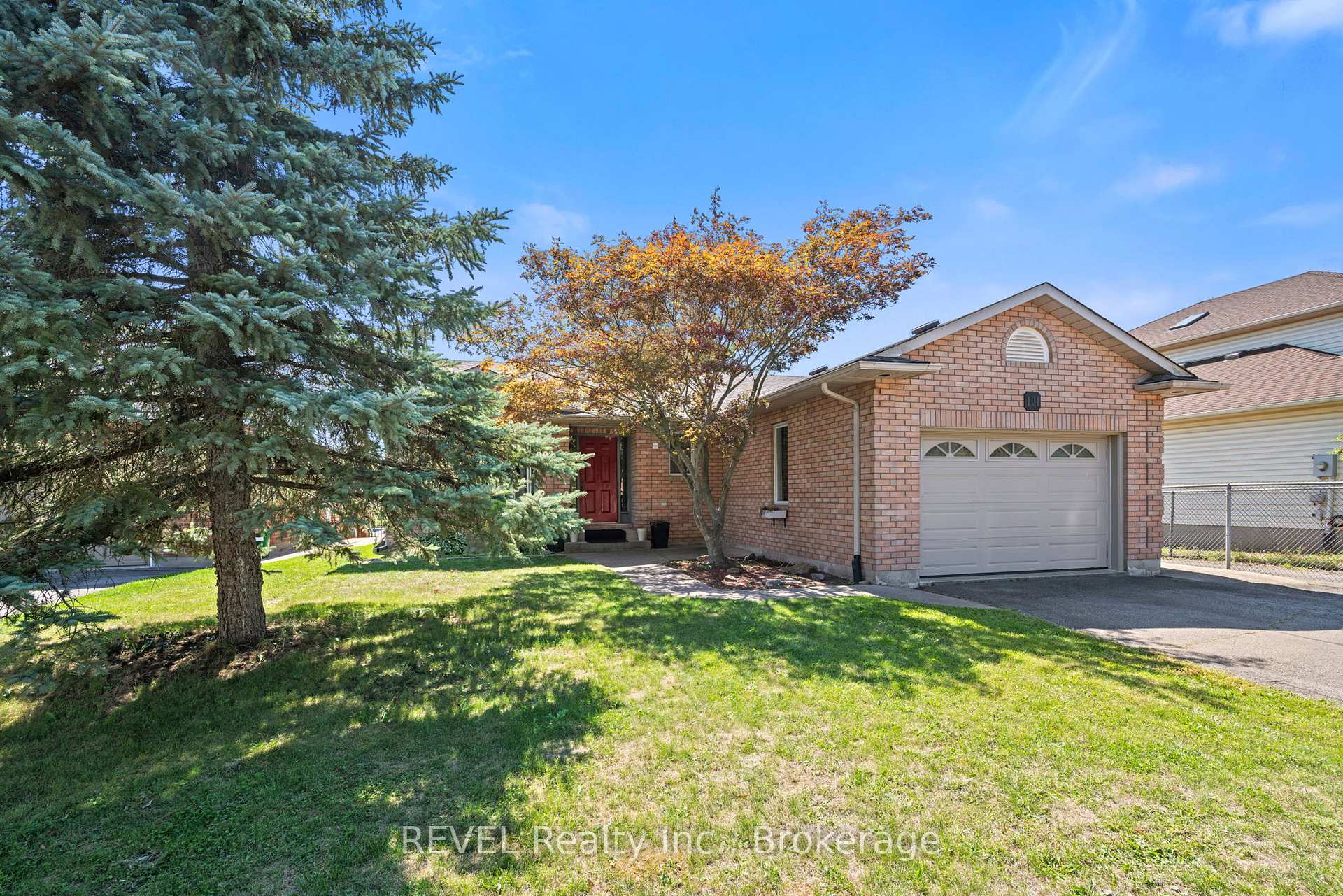 Front of 101 Wellandvale Drive