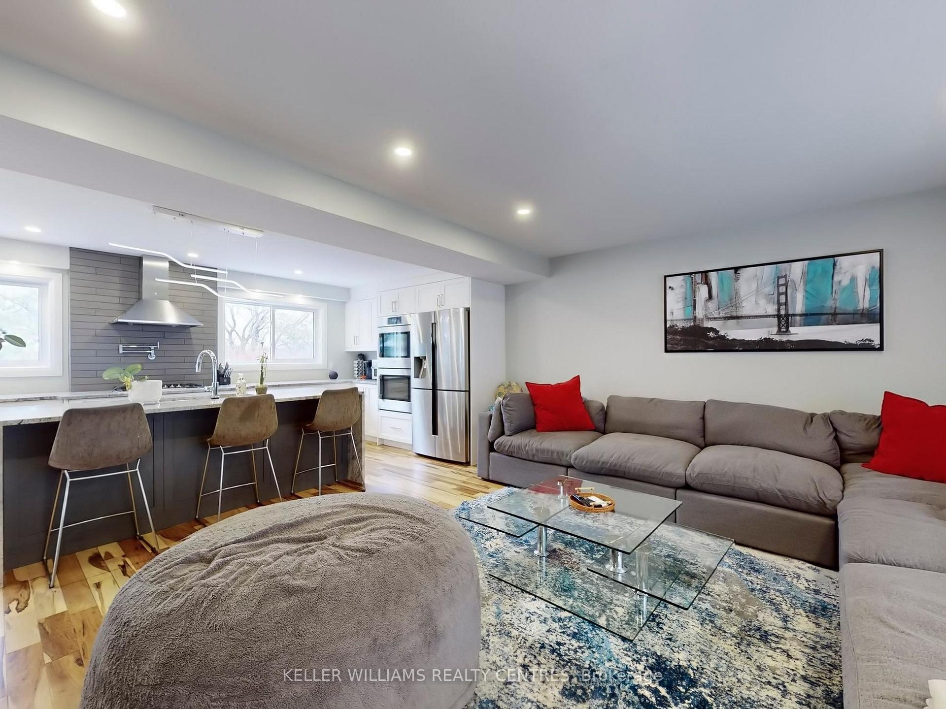 Photo 2 of 24 North Street, Uxbridge — HOMEH