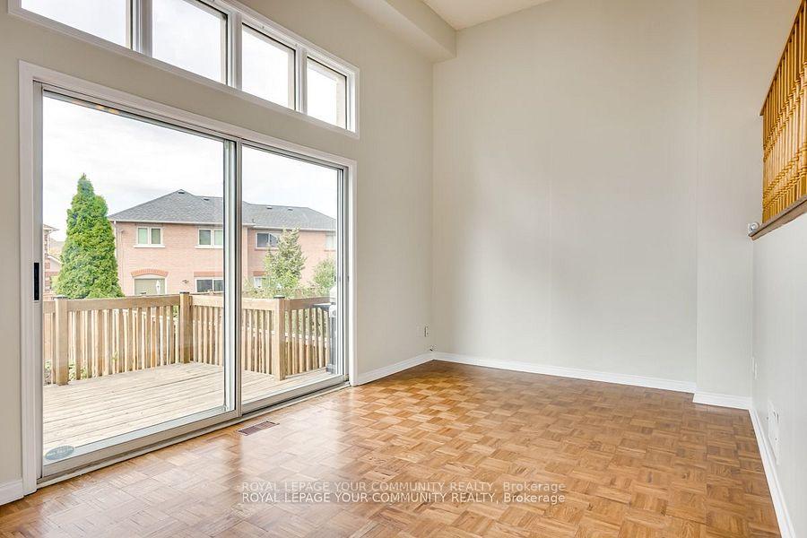 Photo 4 of 138 Melville Avenue, Vaughan, Maple — HOMEH