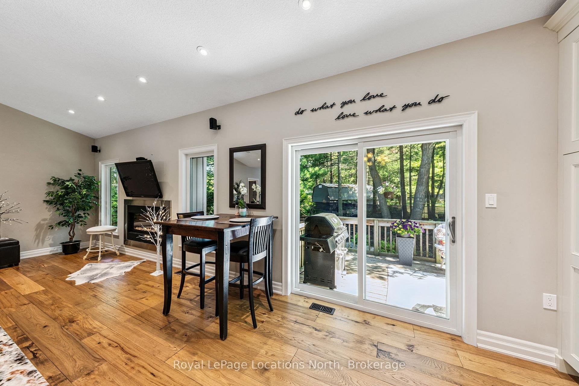 Photo 17 of 77 Knox Road W, Wasaga Beach — HOMEH