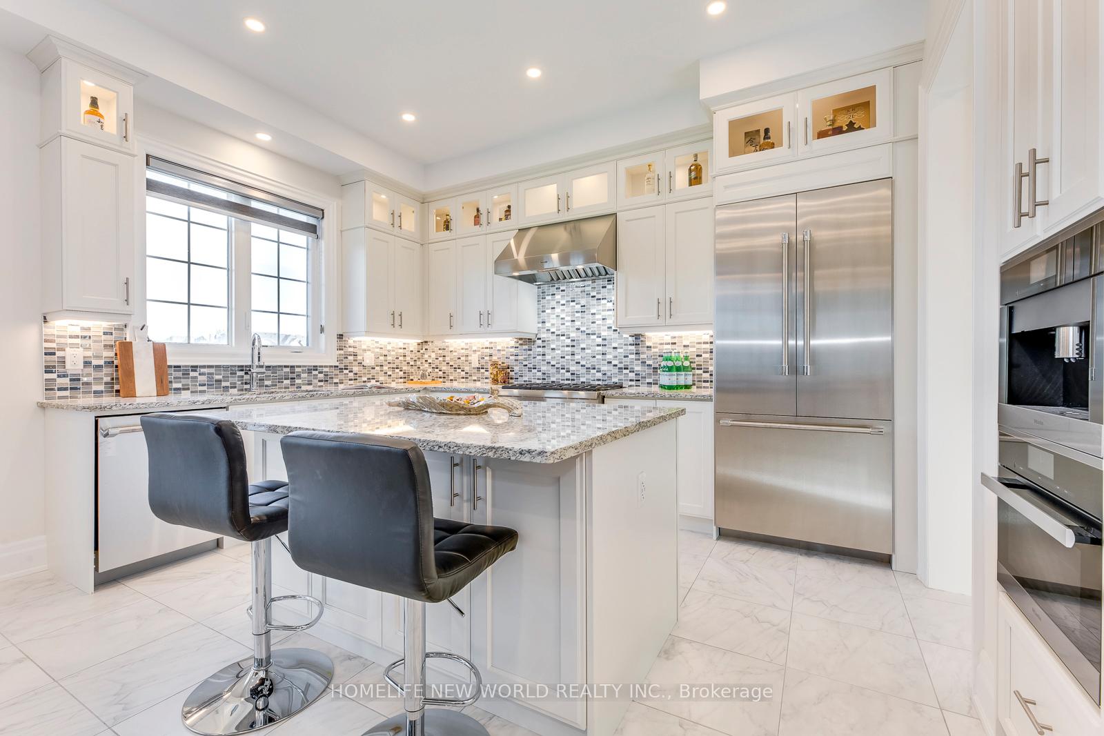 Photo 11 of 349 Torrey Pines Road, Vaughan, Kleinburg — HOMEH