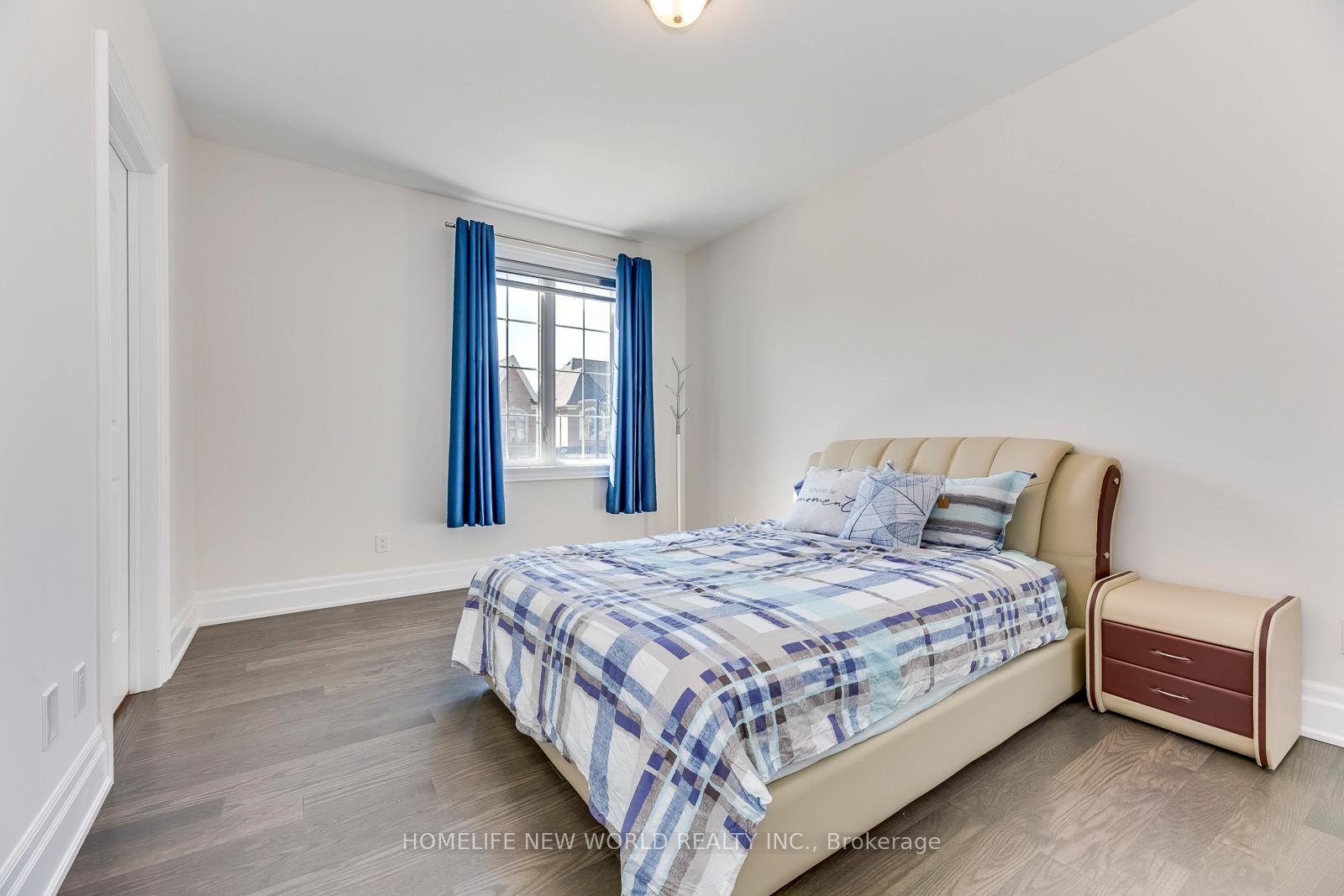 Photo 21 of 349 Torrey Pines Road, Vaughan, Kleinburg — HOMEH