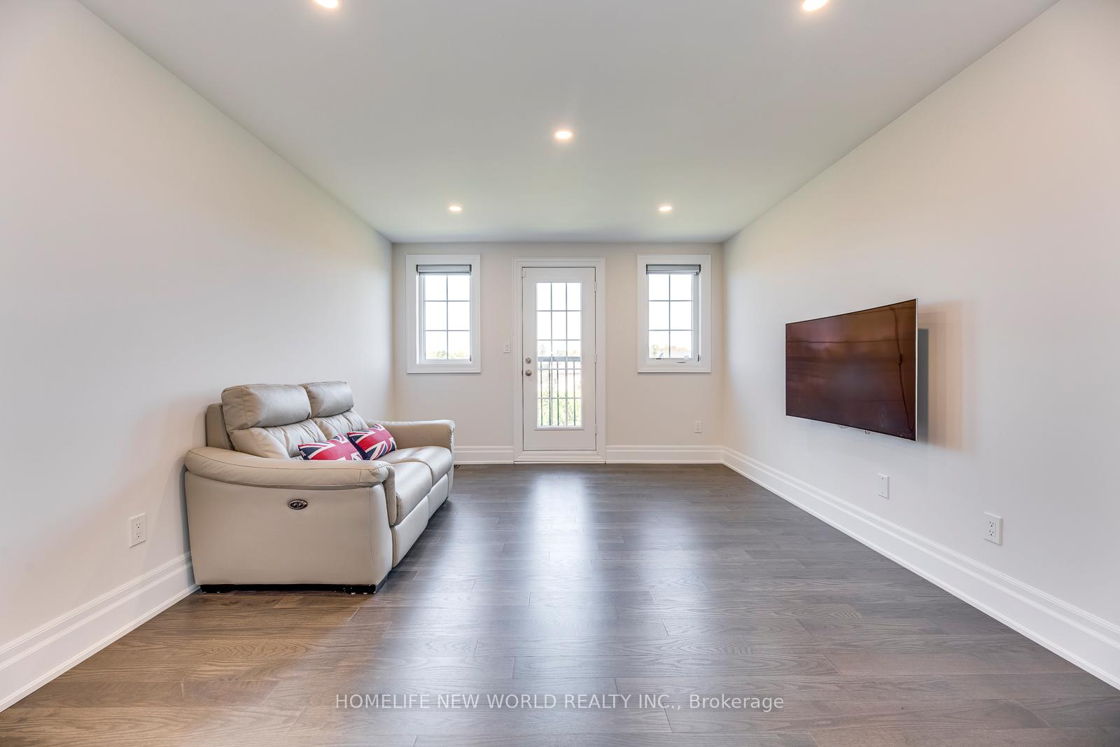 Photo 27 of 349 Torrey Pines Road, Vaughan, Kleinburg — HOMEH