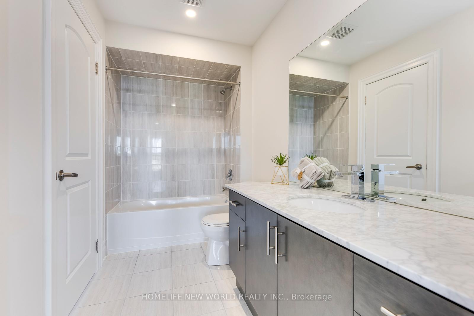 Photo 30 of 349 Torrey Pines Road, Vaughan, Kleinburg — HOMEH