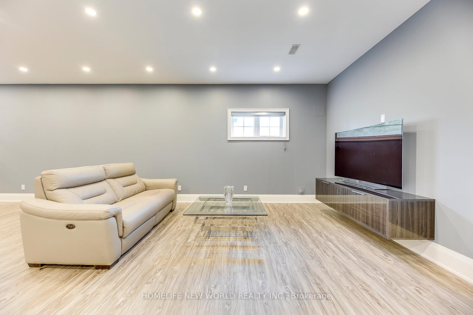 Photo 34 of 349 Torrey Pines Road, Vaughan, Kleinburg — HOMEH