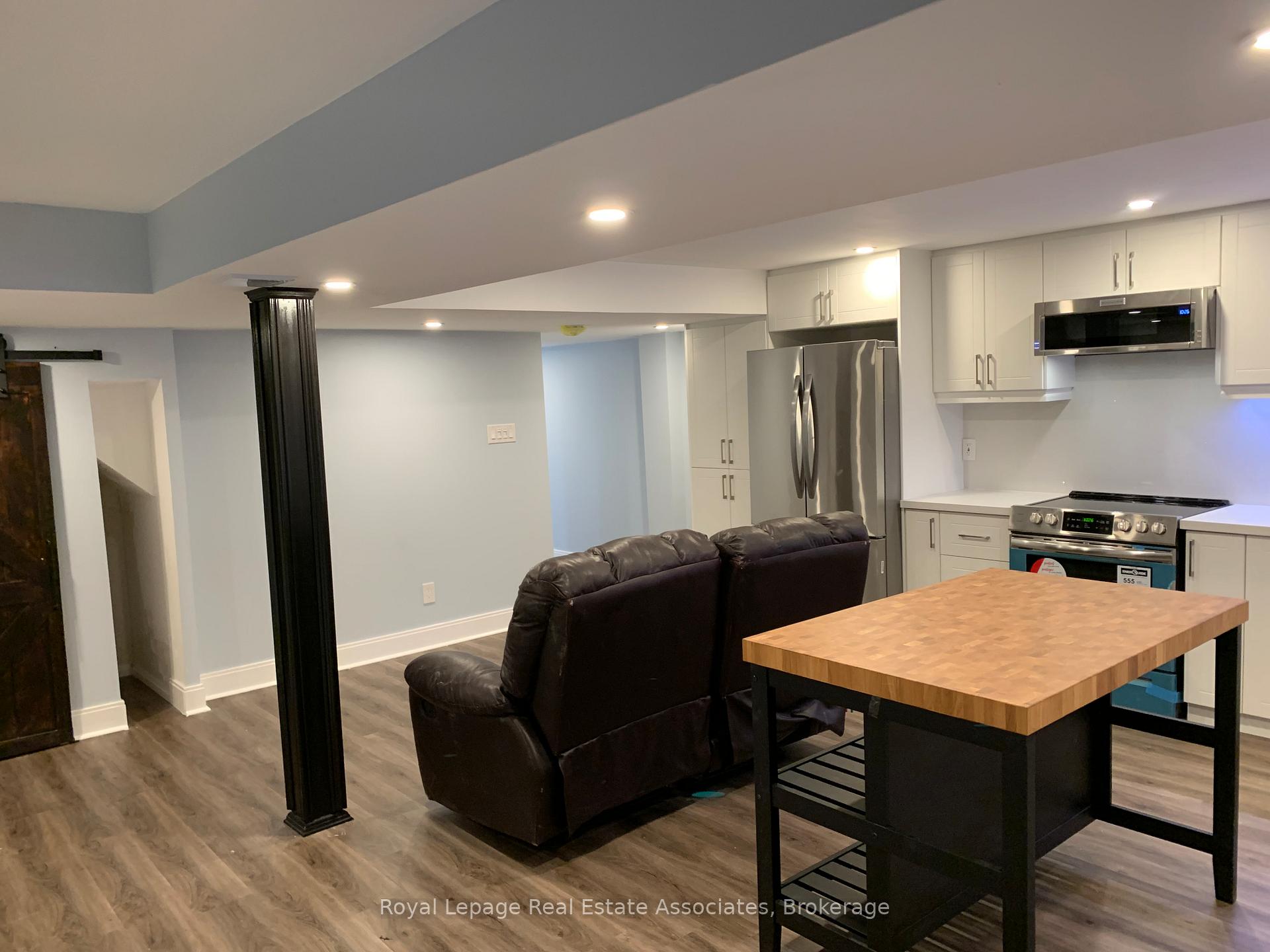 Photo 8 of Unit (Lower), 114 Sail Crescent, Vaughan, Vellore Village — HOMEH