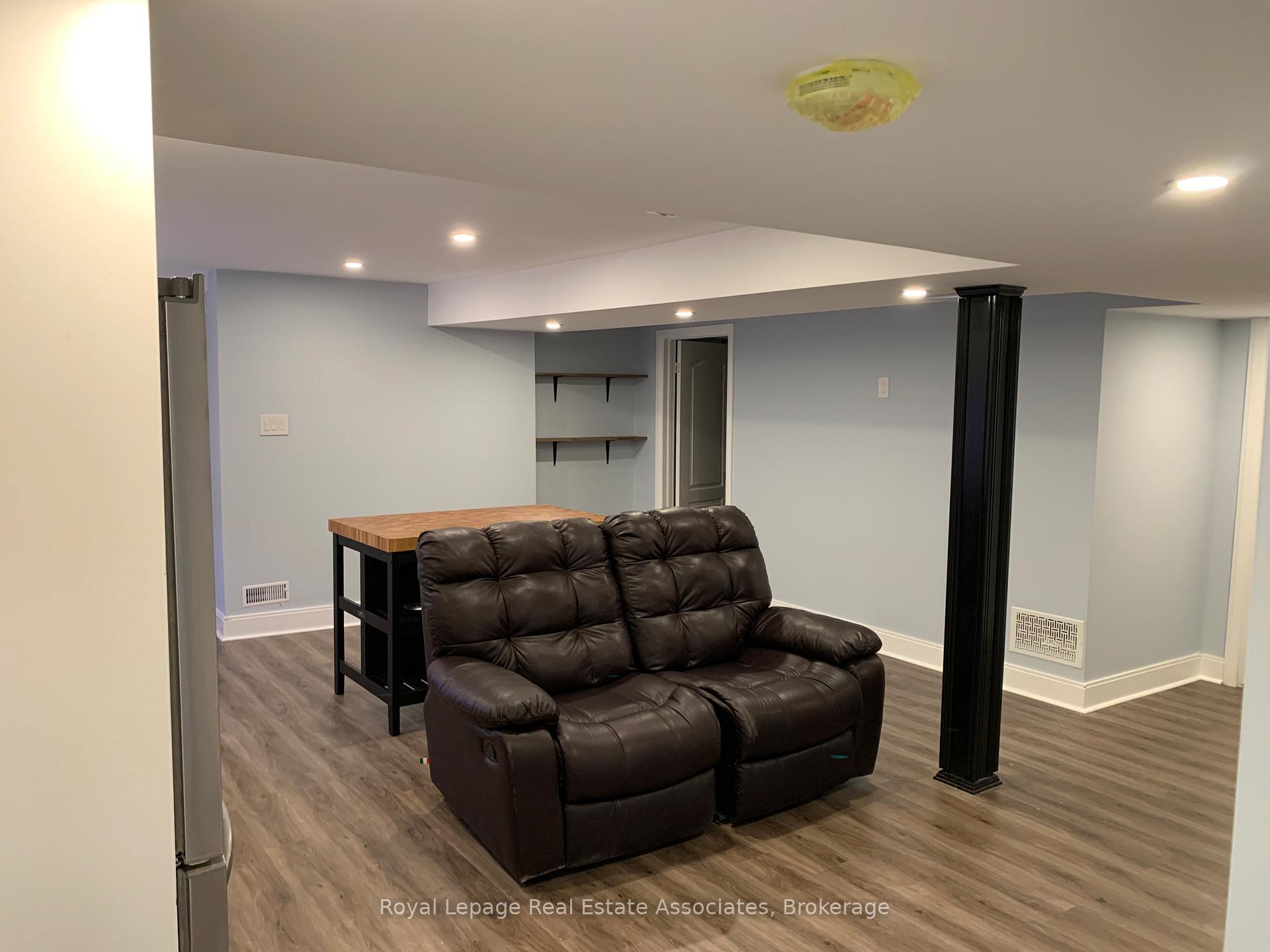 Photo 9 of Unit (Lower), 114 Sail Crescent, Vaughan, Vellore Village — HOMEH