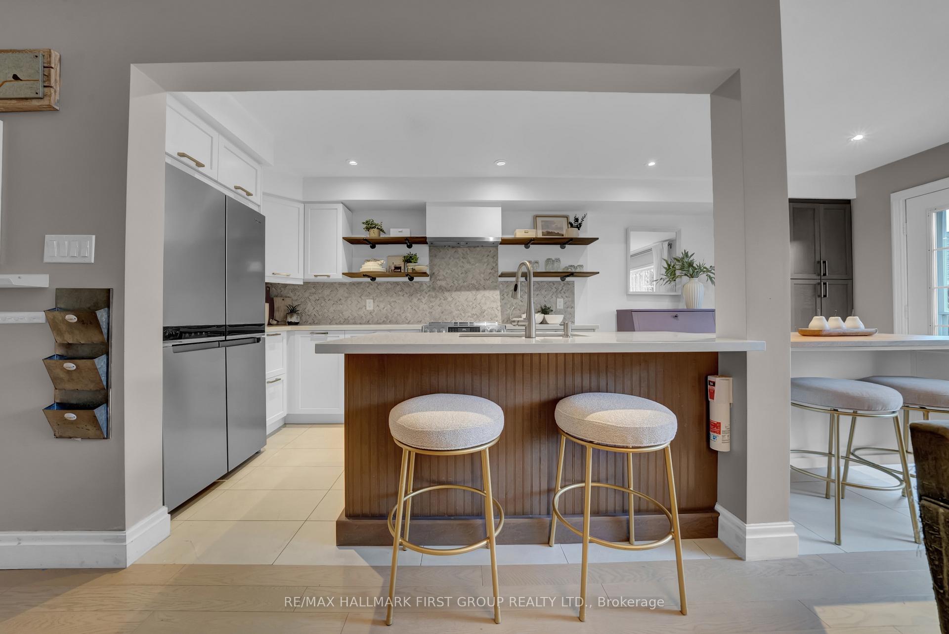 Photo 17 of 136 Warwick Avenue, Ajax, South East — HOMEH