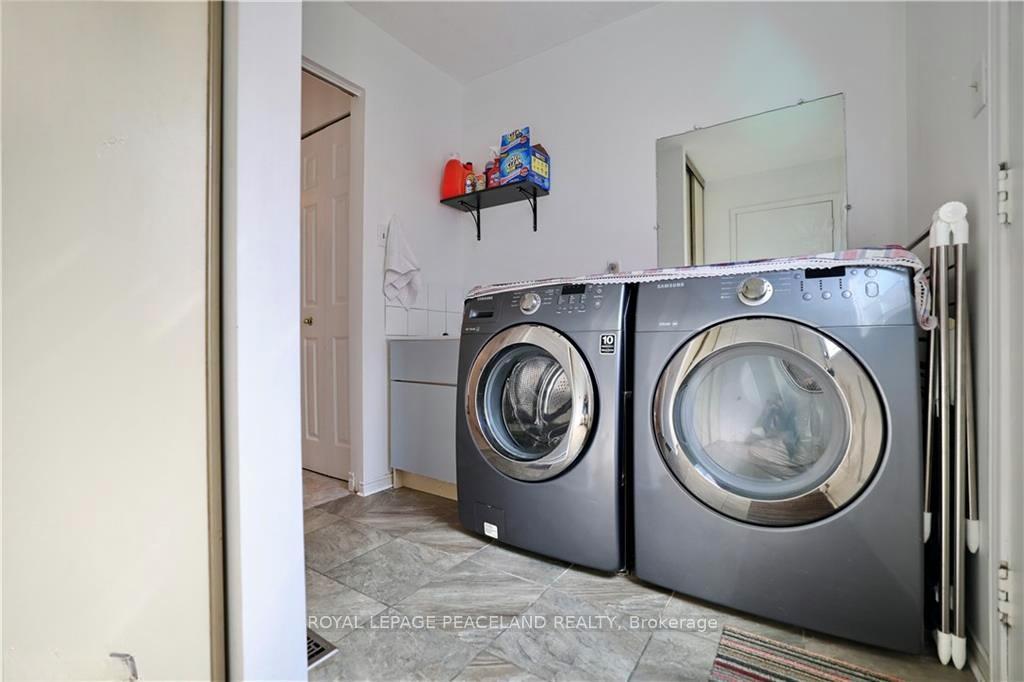 Photo 12 of 236 Westvale Drive, Waterloo — HOMEH