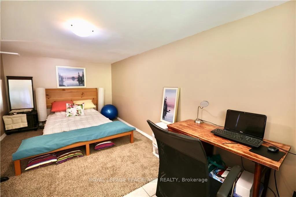 Photo 21 of 236 Westvale Drive, Waterloo — HOMEH