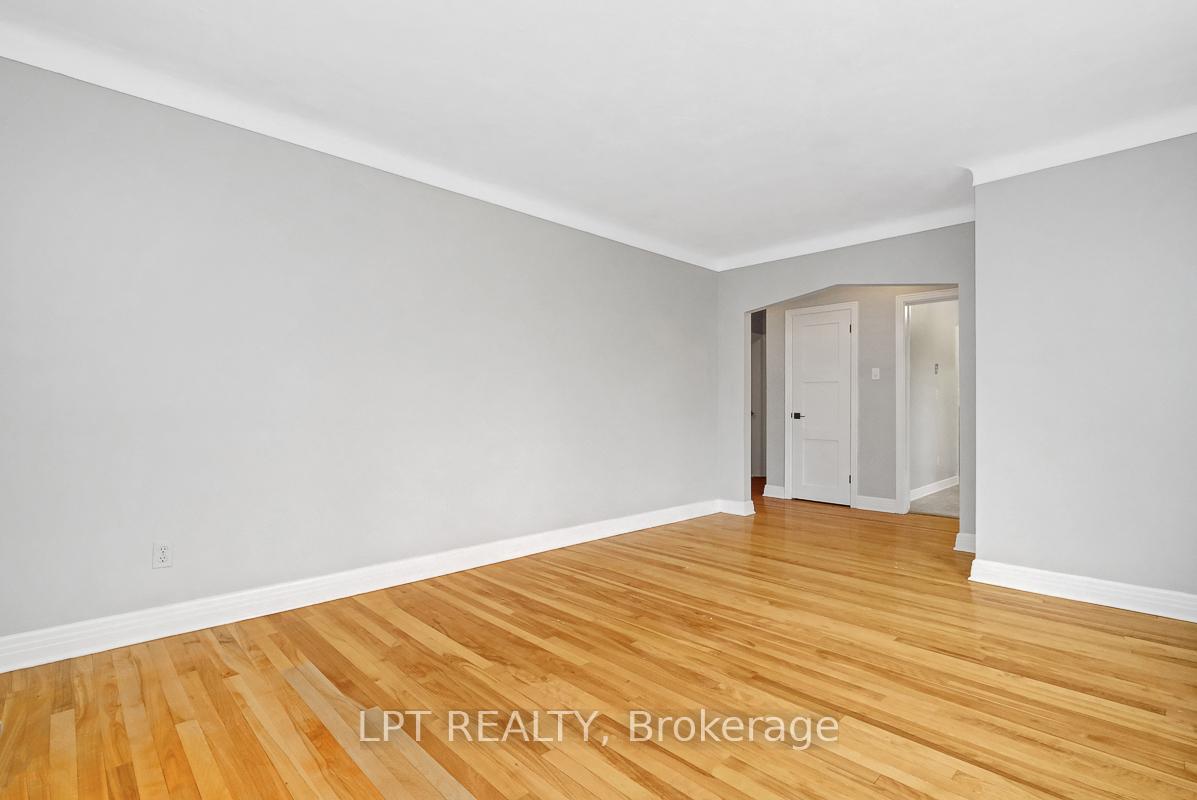 Photo 7 of 1279 Livingstone Avenue, Ottawa, Alta Vista — HOMEH
