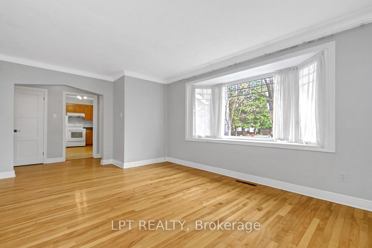 Photo 8 of 1279 Livingstone Avenue, Ottawa, Alta Vista — HOMEH