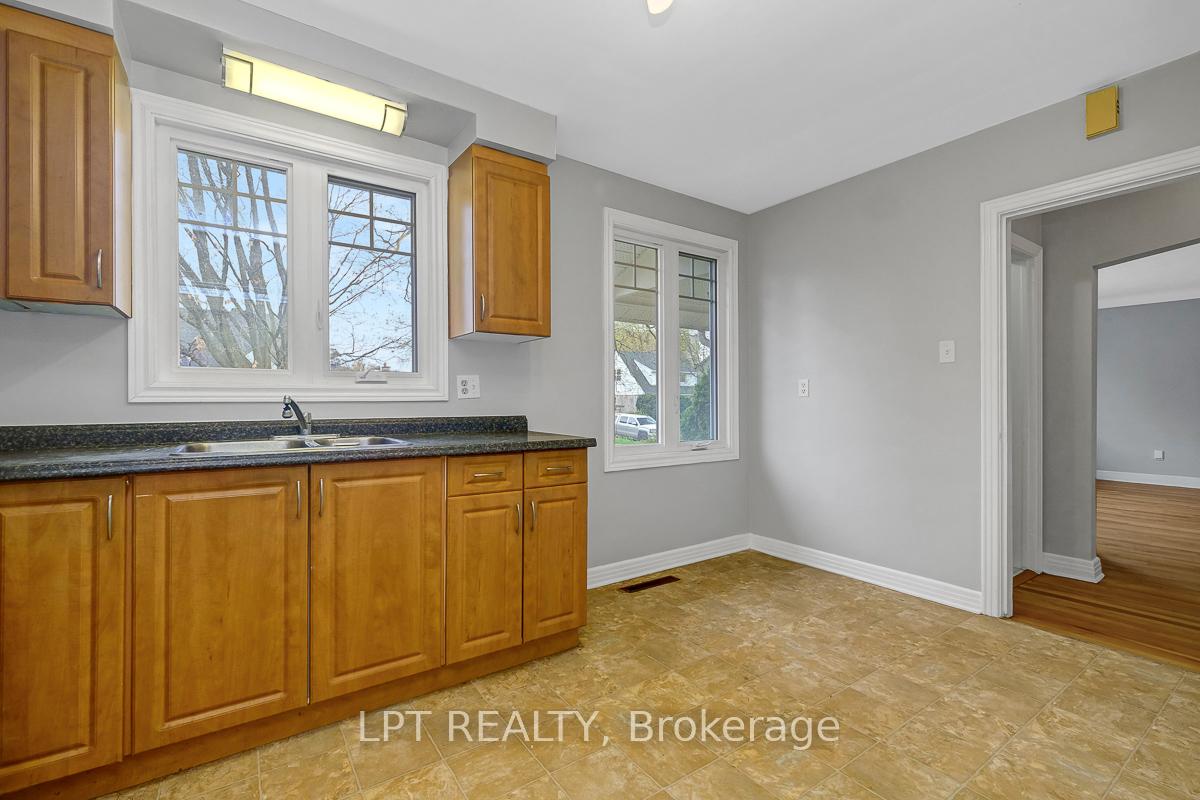 Photo 15 of 1279 Livingstone Avenue, Ottawa, Alta Vista — HOMEH