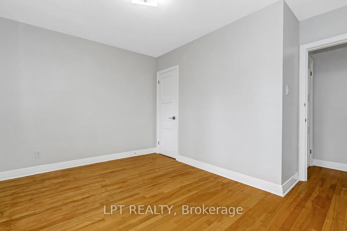 Photo 17 of 1279 Livingstone Avenue, Ottawa, Alta Vista — HOMEH