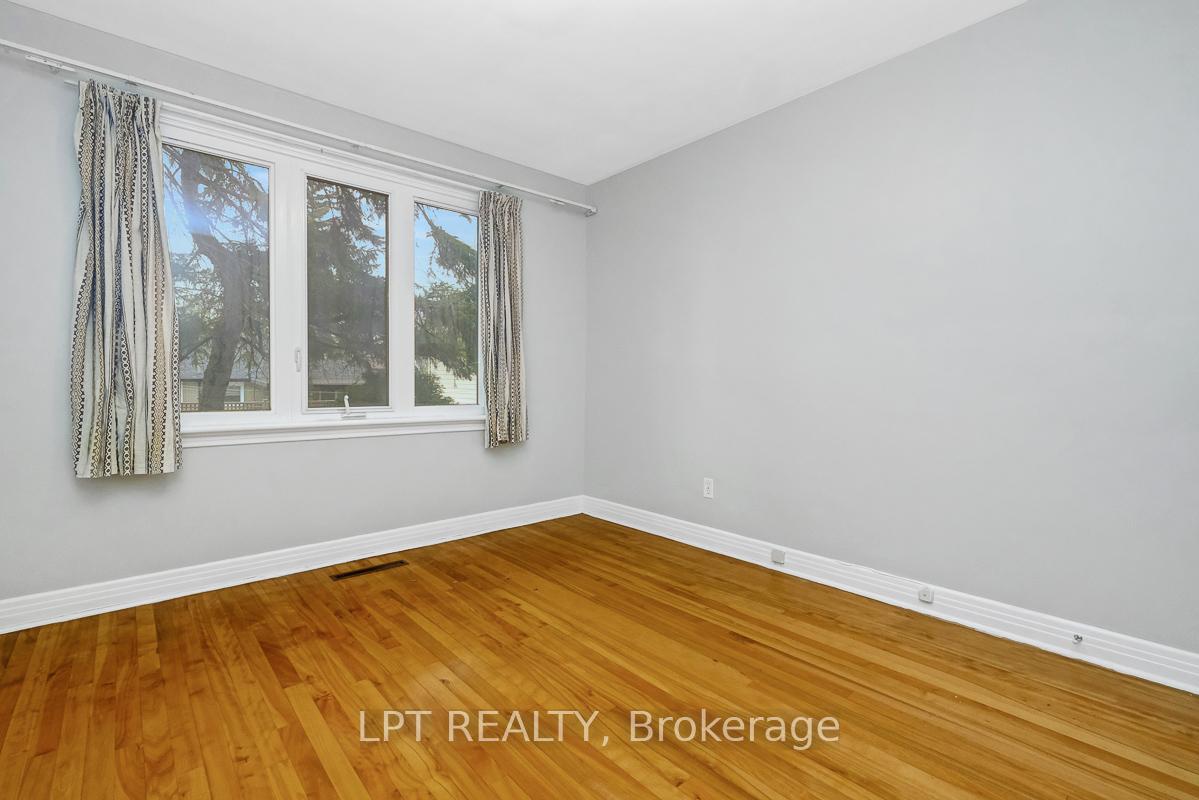 Photo 20 of 1279 Livingstone Avenue, Ottawa, Alta Vista — HOMEH