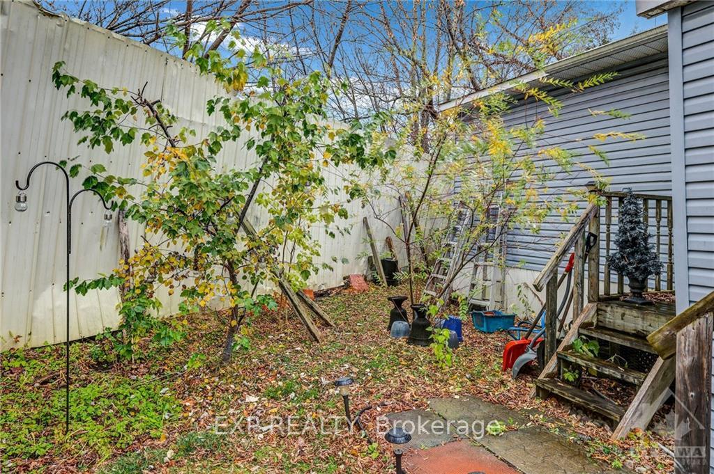 Photo 27 of 6 Ash Street, Ottawa, Bellwood - Industrial Park — HOMEH