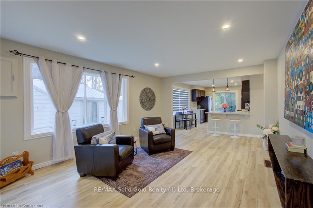 Photo 7 of 59 59th Street S, Wasaga Beach — HOMEH