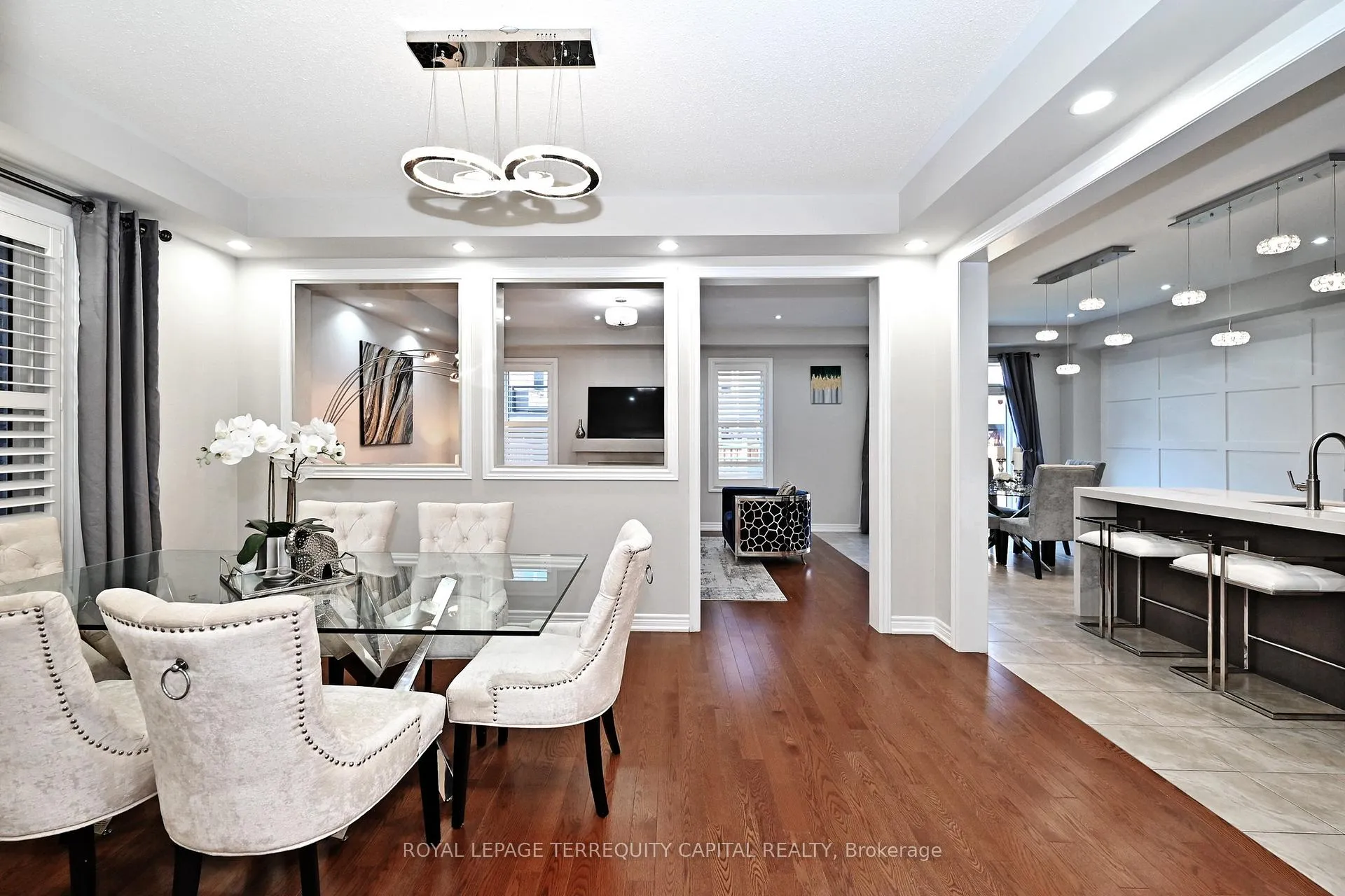 Photo 6 of 14 Beaconsfield Drive, Vaughan, Kleinburg — HOMEH