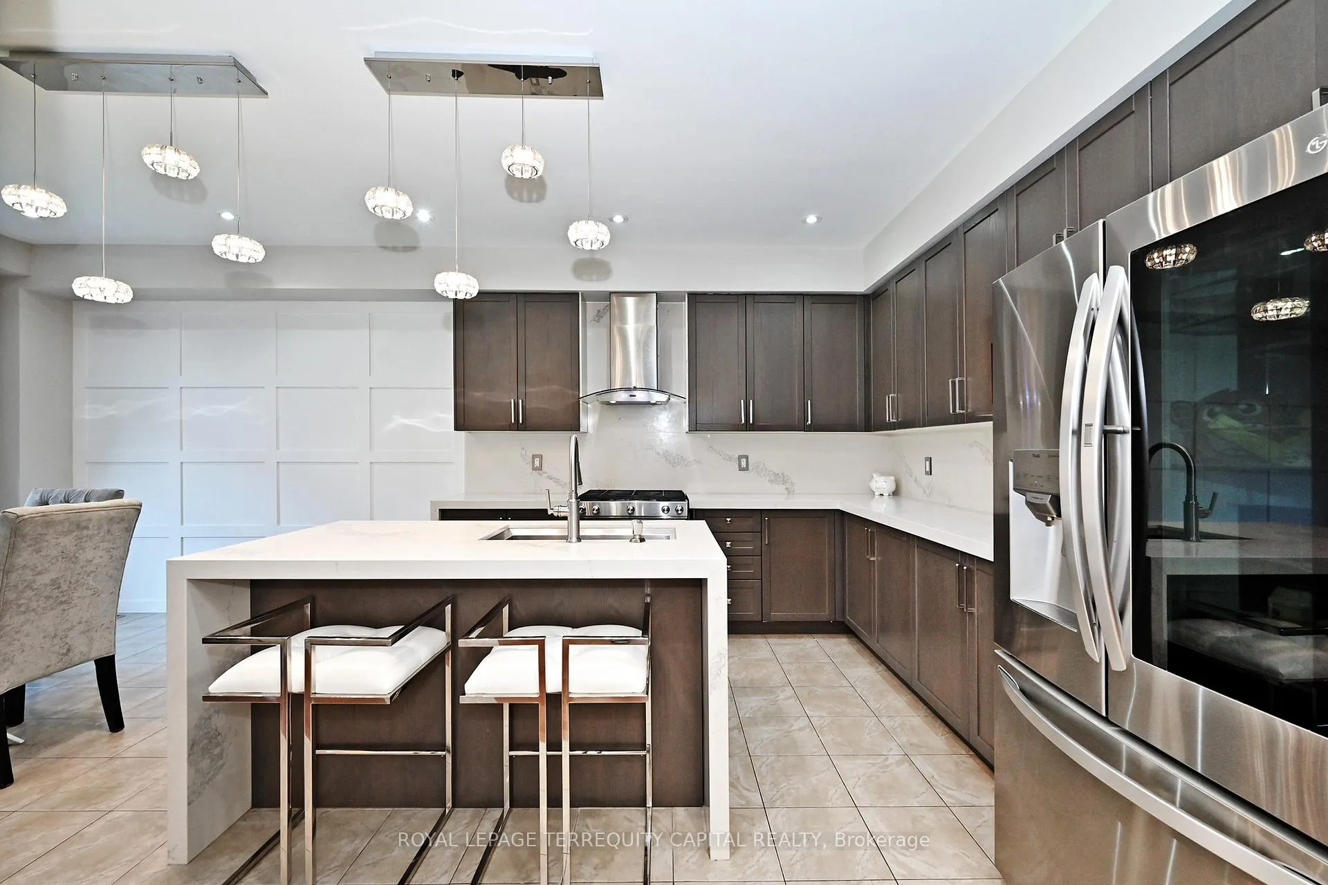 Photo 16 of 14 Beaconsfield Drive, Vaughan, Kleinburg — HOMEH