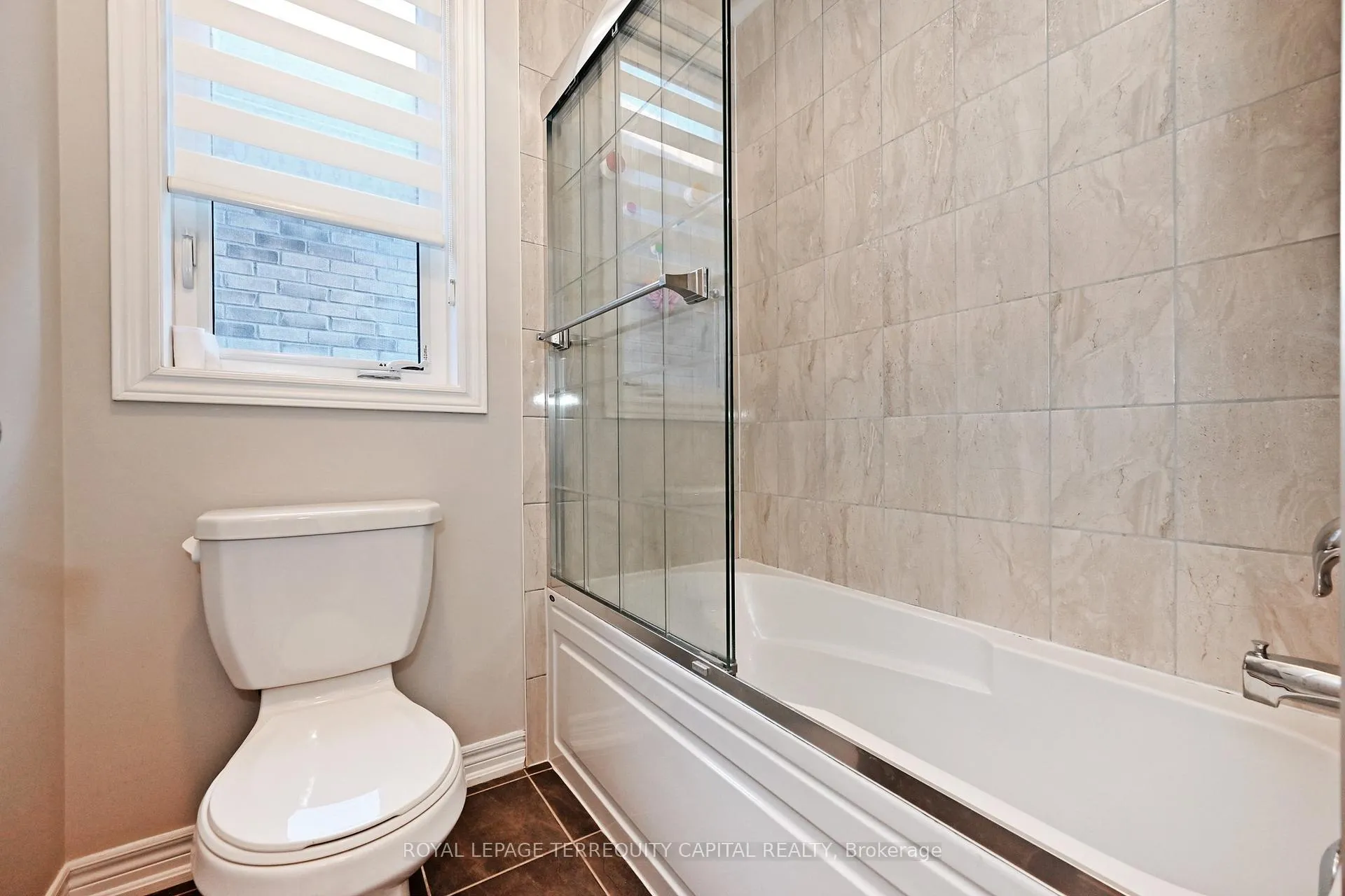 Photo 36 of 14 Beaconsfield Drive, Vaughan, Kleinburg — HOMEH