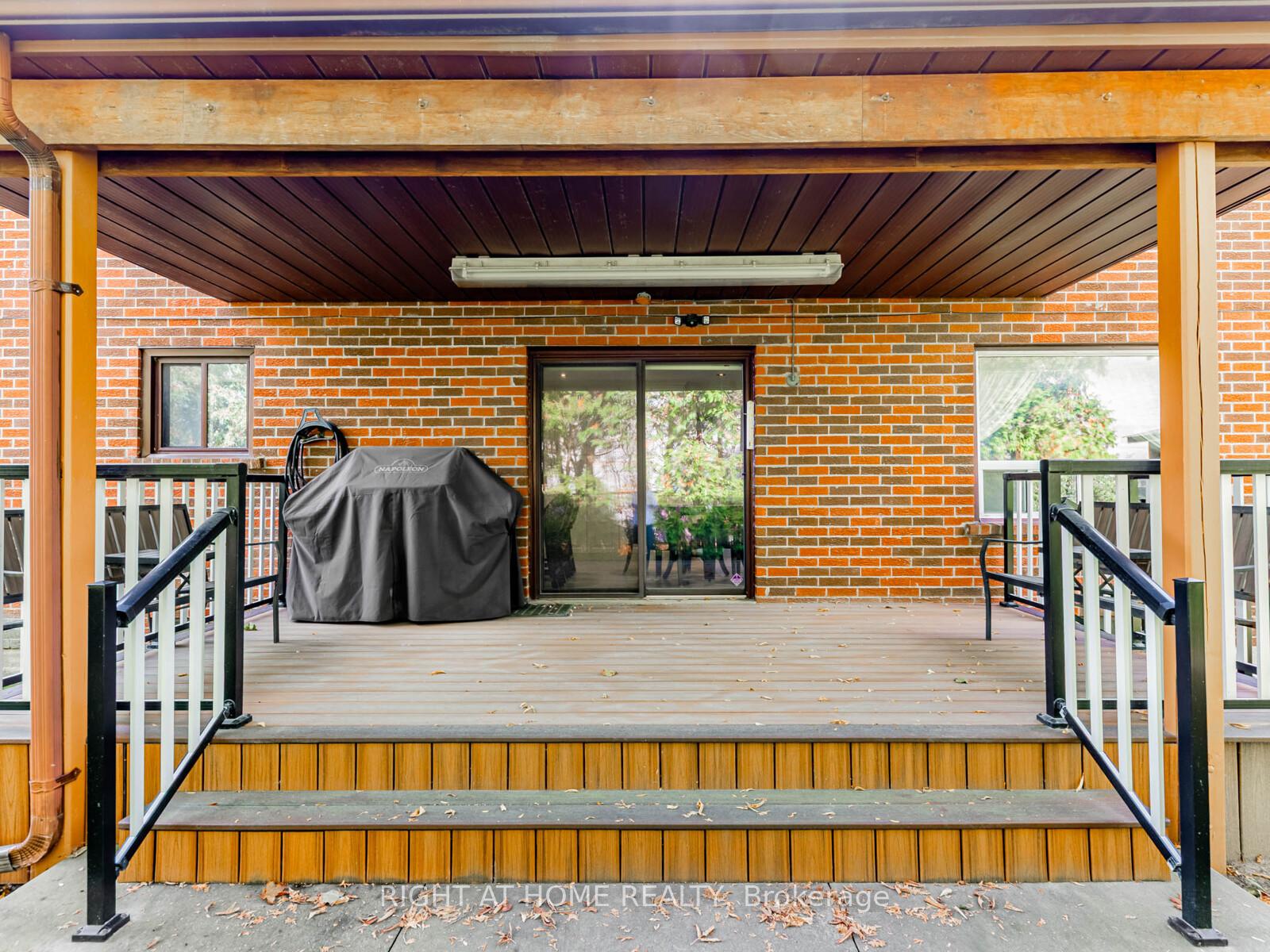 Photo 20 of 10 Rodeo Drive, Vaughan, Crestwood-Springfarm-Yorkhill — HOMEH
