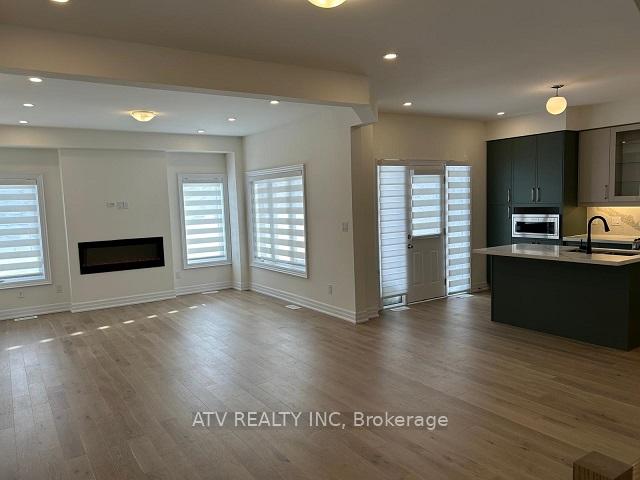 Photo 2 of 10 Federica Crescent, Wasaga Beach — HOMEH