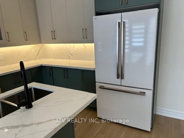 Photo 5 of 10 Federica Crescent, Wasaga Beach — HOMEH