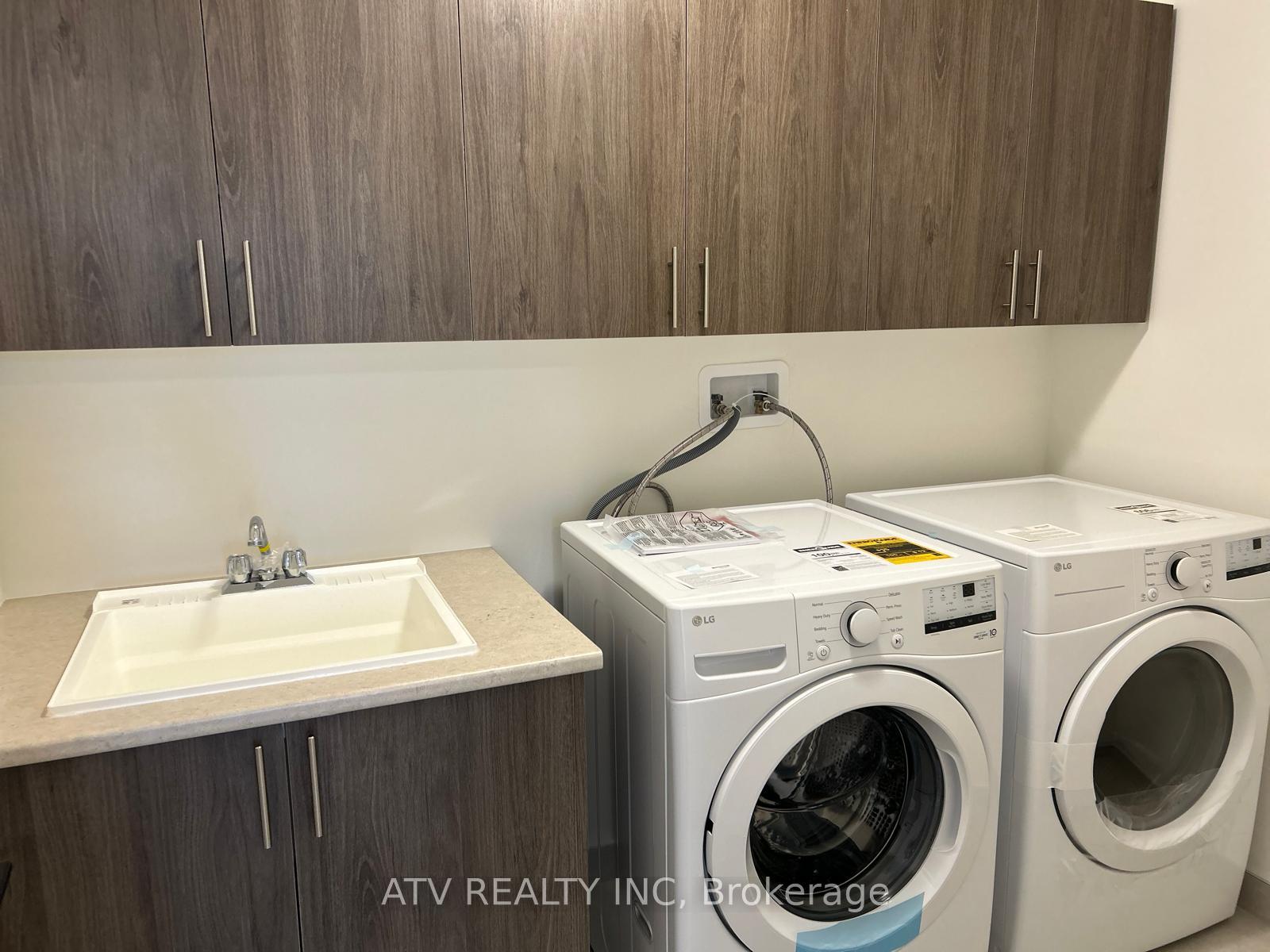 Photo 30 of 10 Federica Crescent, Wasaga Beach — HOMEH