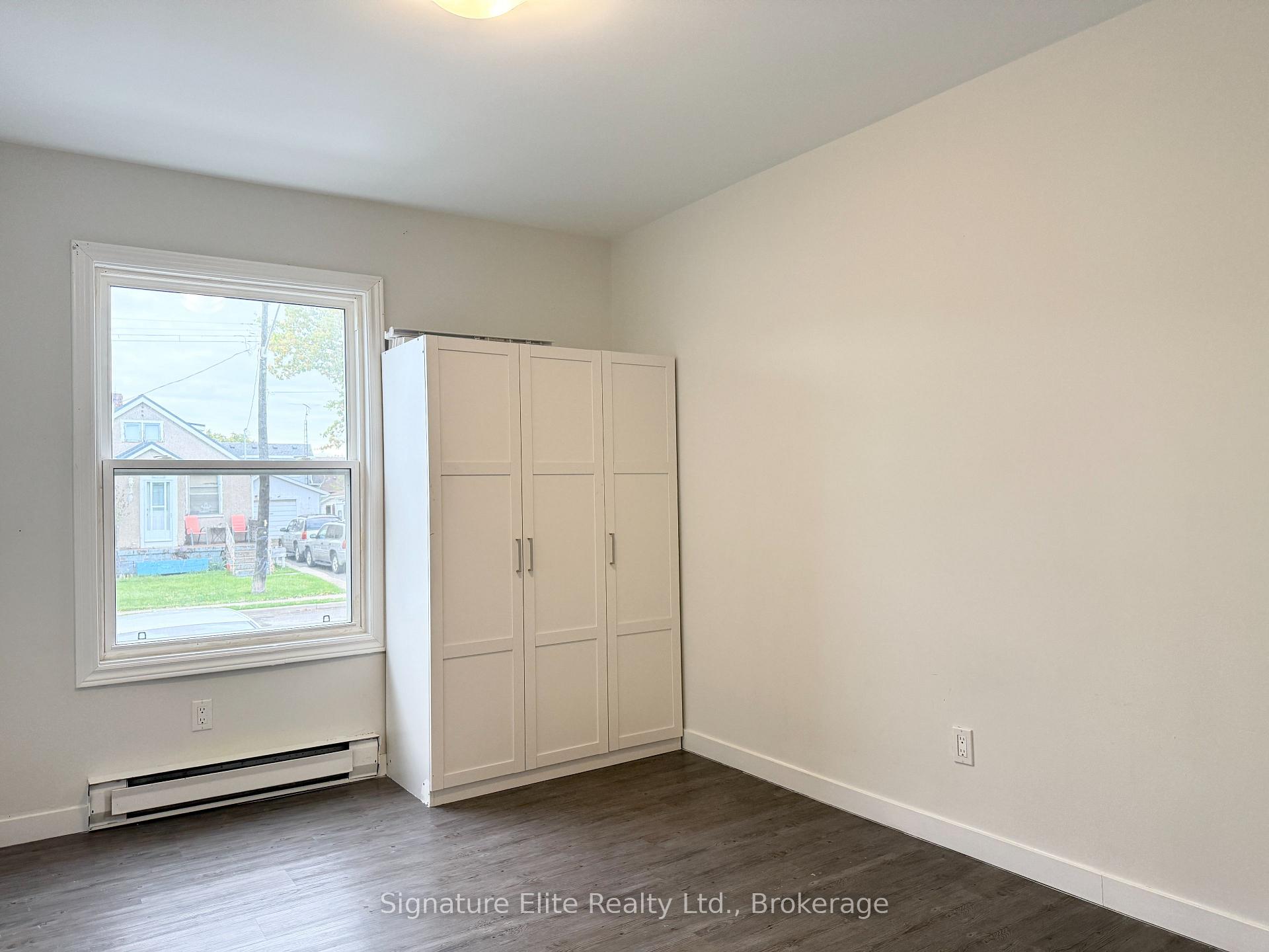 Photo 4 of Unit 1, 435 Mcalpine Avenue N, Welland, Welland Downtown — HOMEH