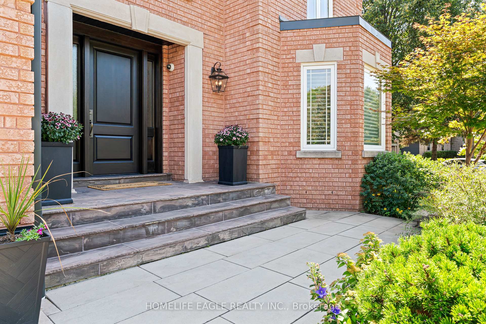Photo 3 of 31 Modesto Gardens, Vaughan, Islington Woods — HOMEH