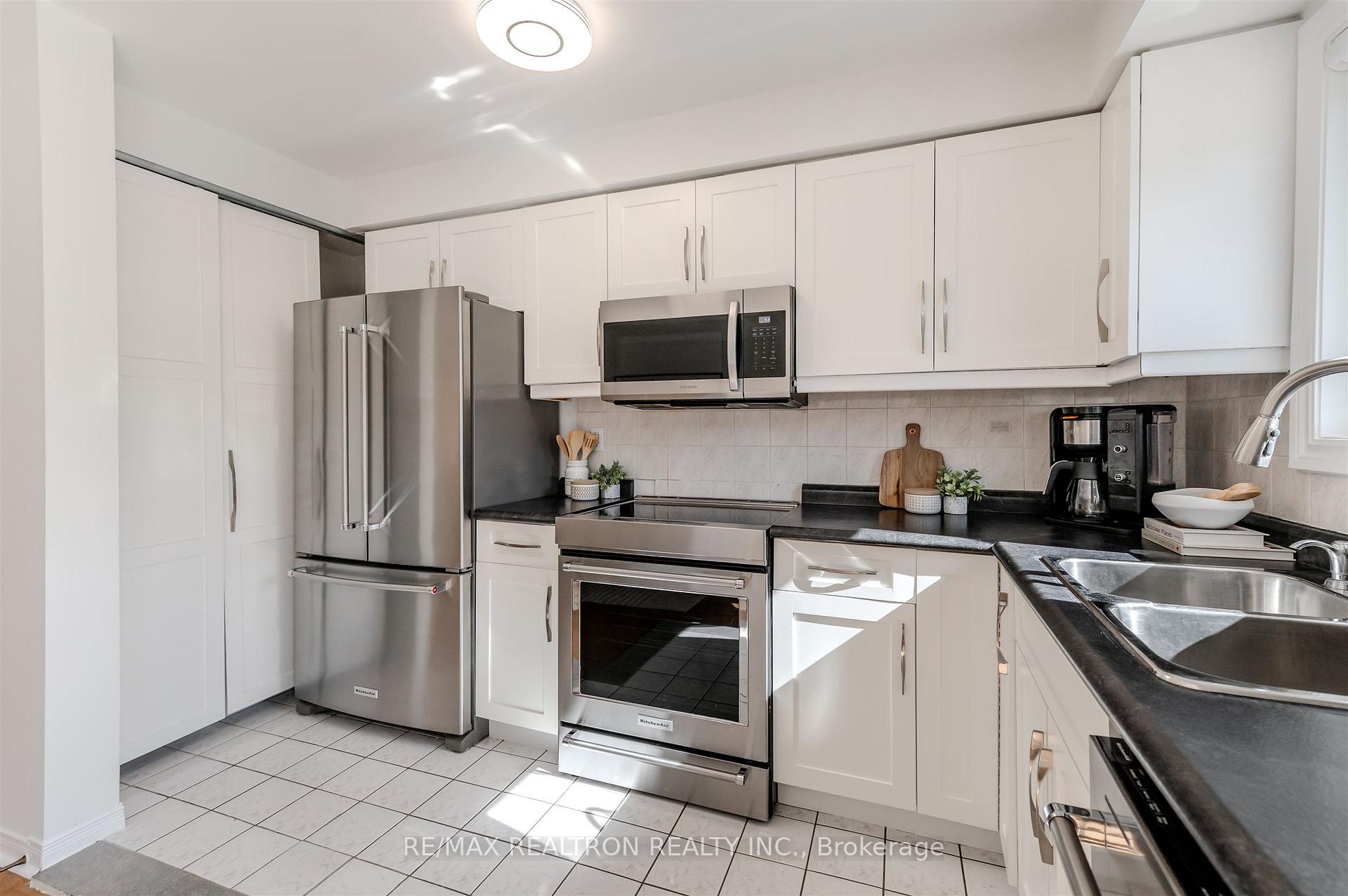 Photo 12 of 113 Mugford Road, Aurora, Bayview Wellington — HOMEH