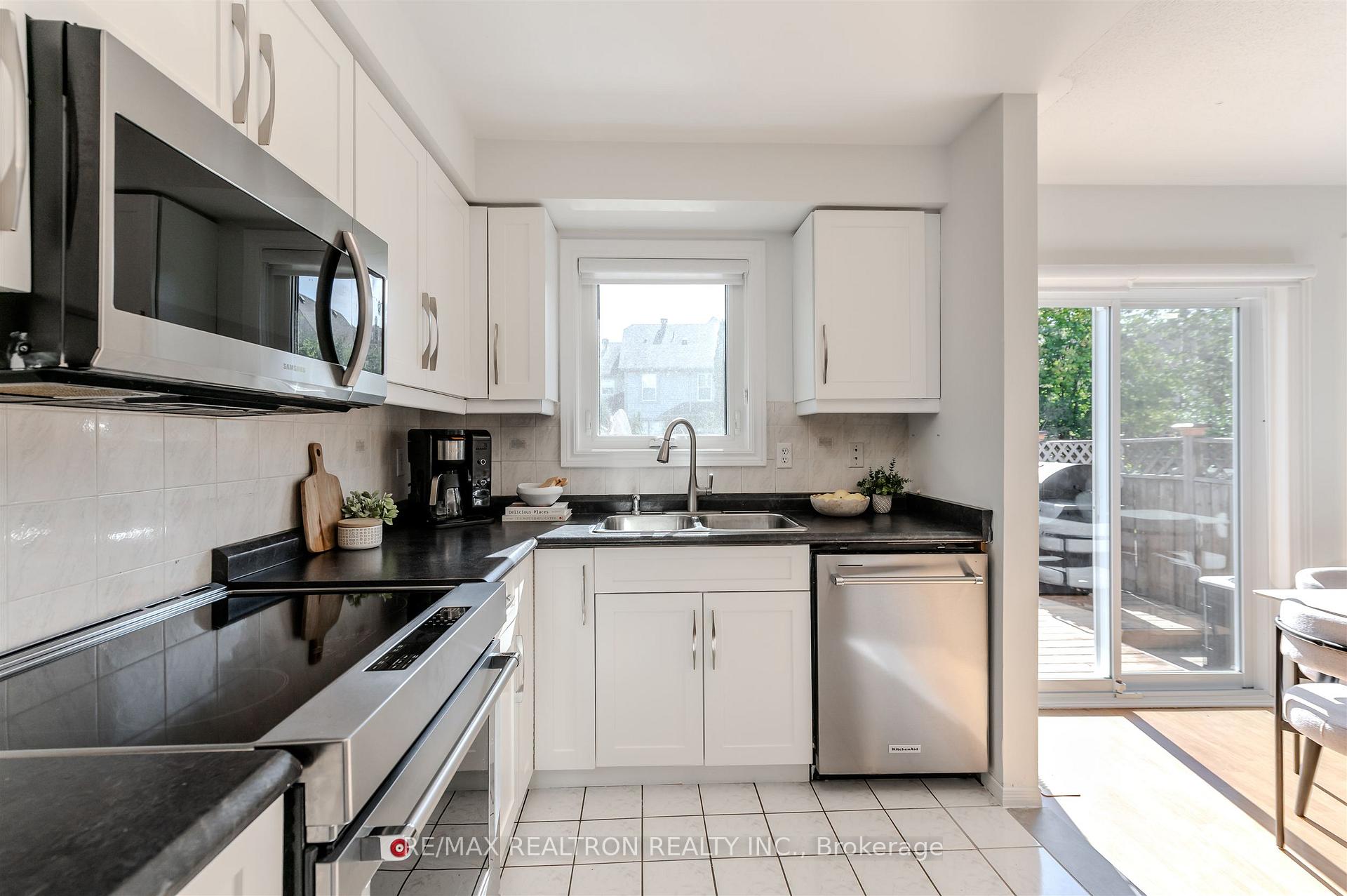 Photo 24 of 113 Mugford Road, Aurora, Bayview Wellington — HOMEH
