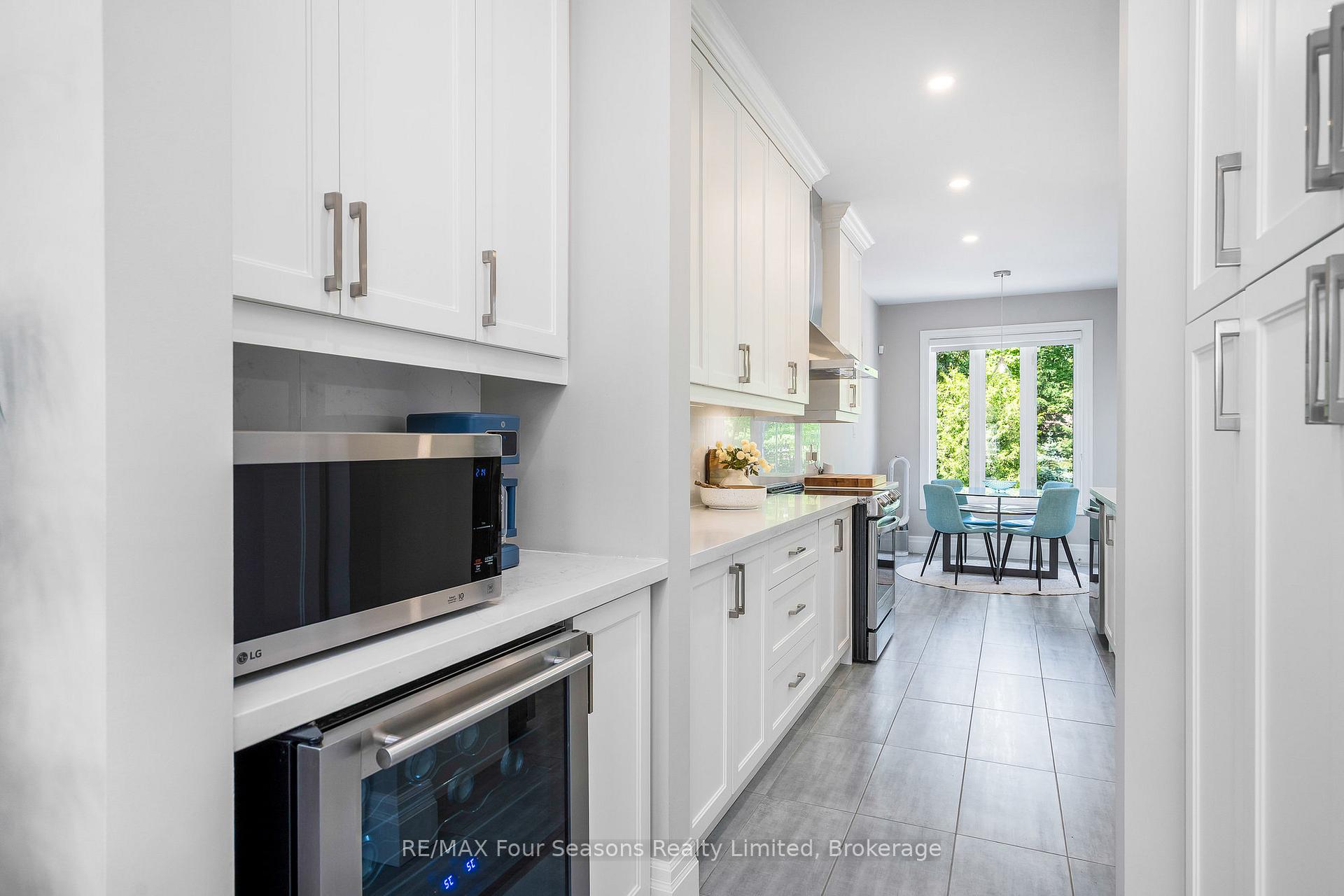 Photo 6 of 276 Robinson Road, Wasaga Beach — HOMEH