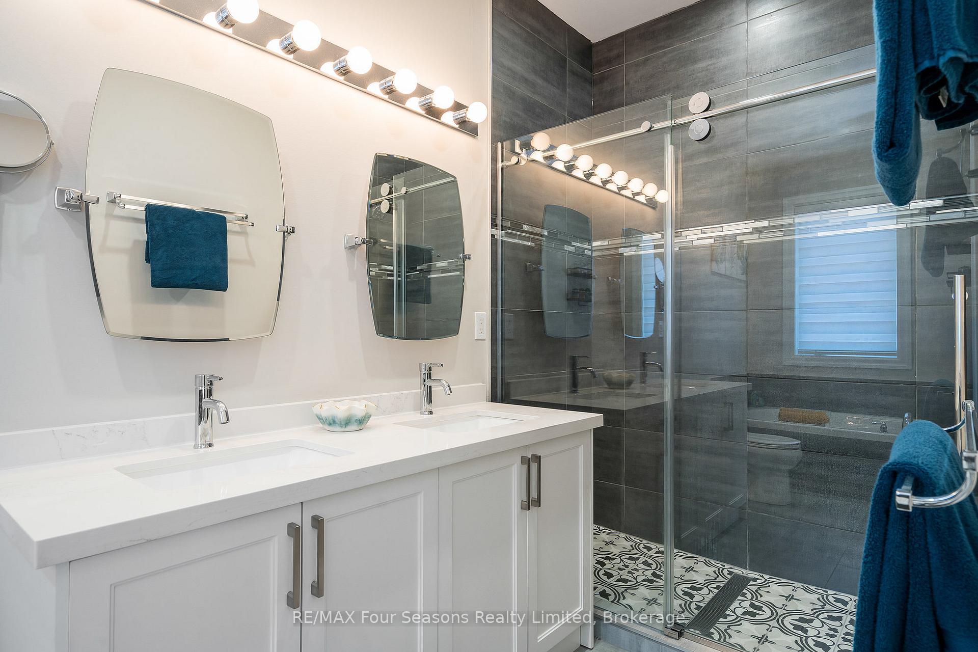 Photo 18 of 276 Robinson Road, Wasaga Beach — HOMEH