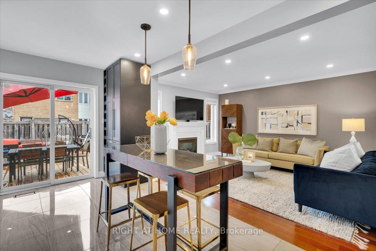 Photo 18 of 139 Monteith Crescent, Vaughan, Maple — HOMEH