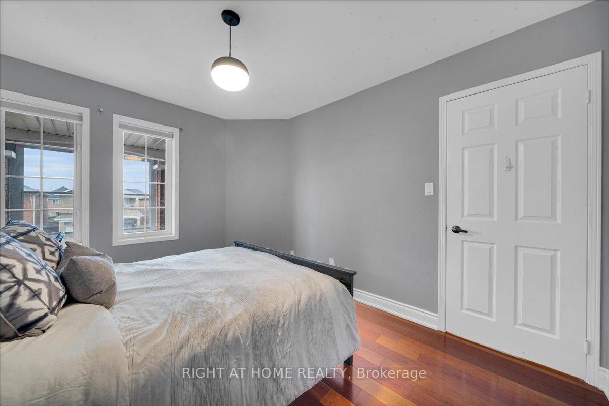 Photo 28 of 139 Monteith Crescent, Vaughan, Maple — HOMEH
