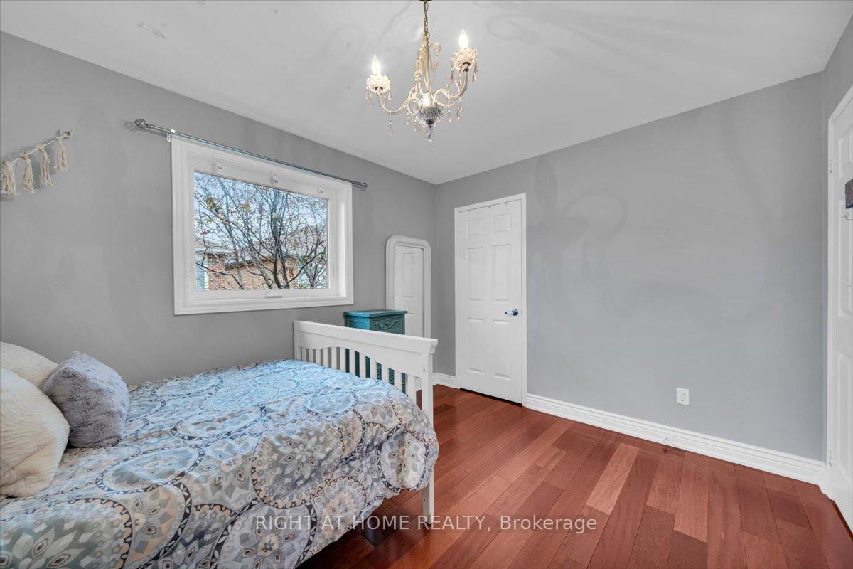 Photo 31 of 139 Monteith Crescent, Vaughan, Maple — HOMEH